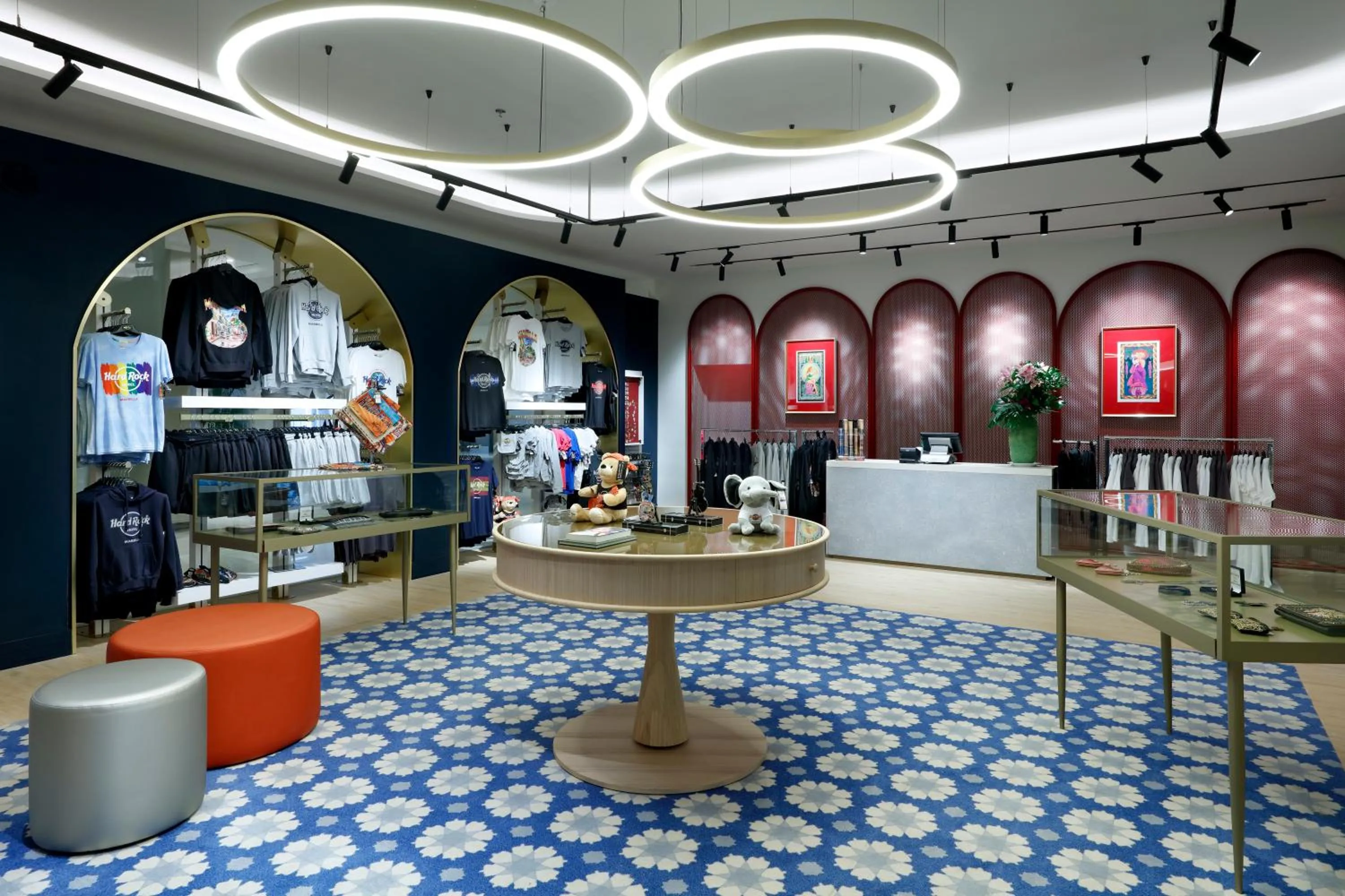 On-site shops in Hard Rock Hotel Marbella - Puerto Banús