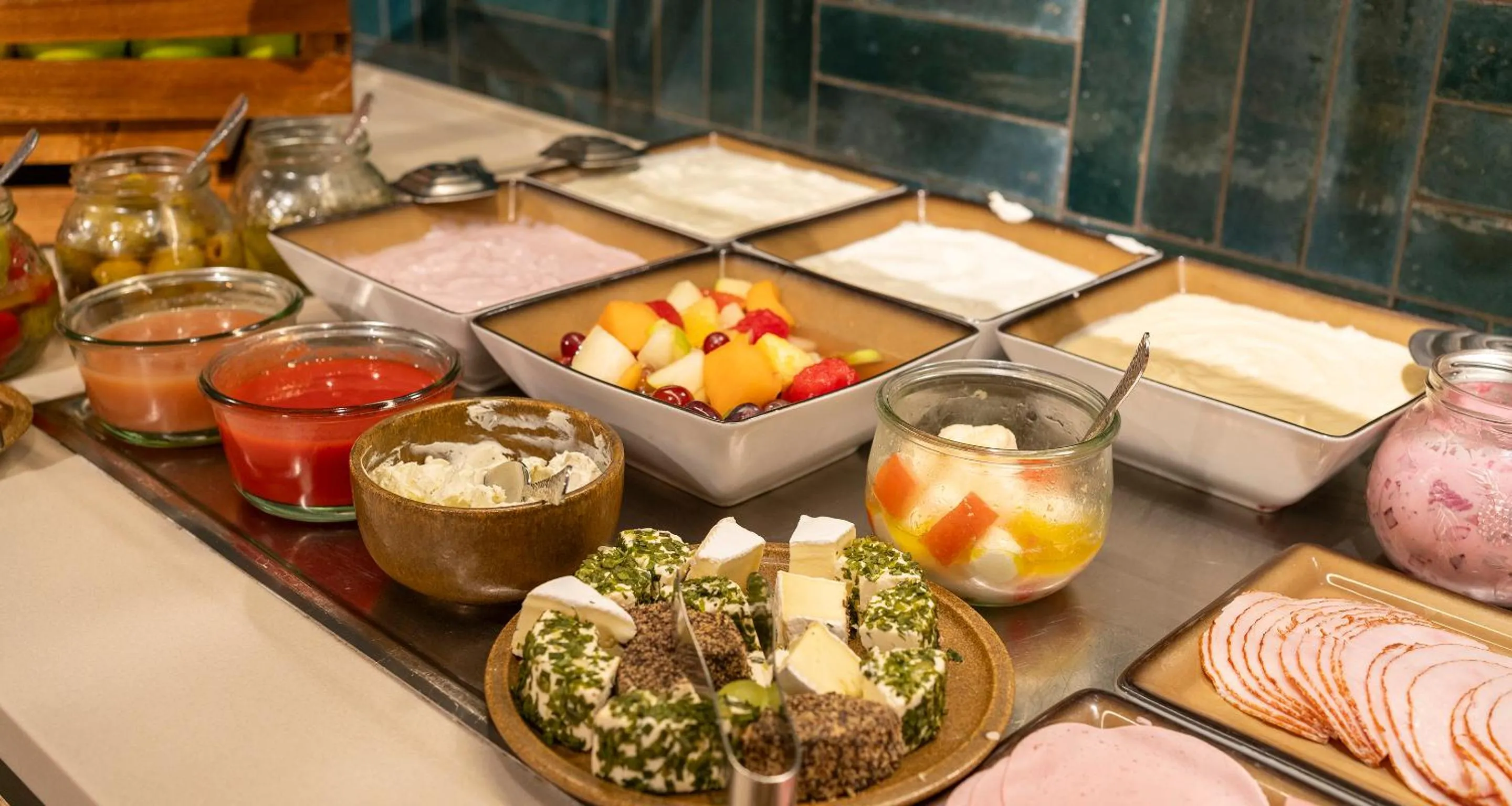 Buffet breakfast in PLAZA INN Ulm