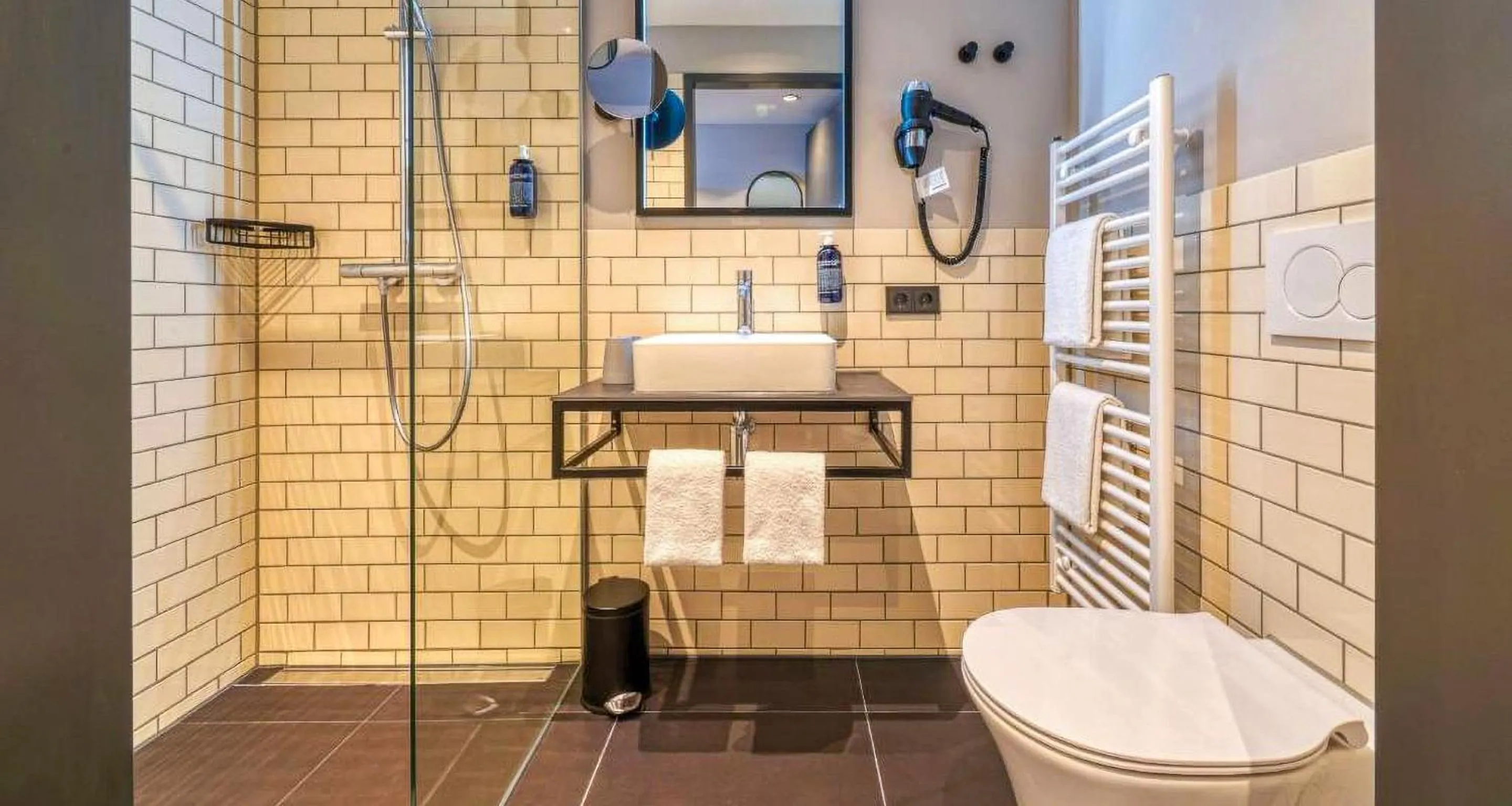 Bathroom in PLAZA INN Ulm