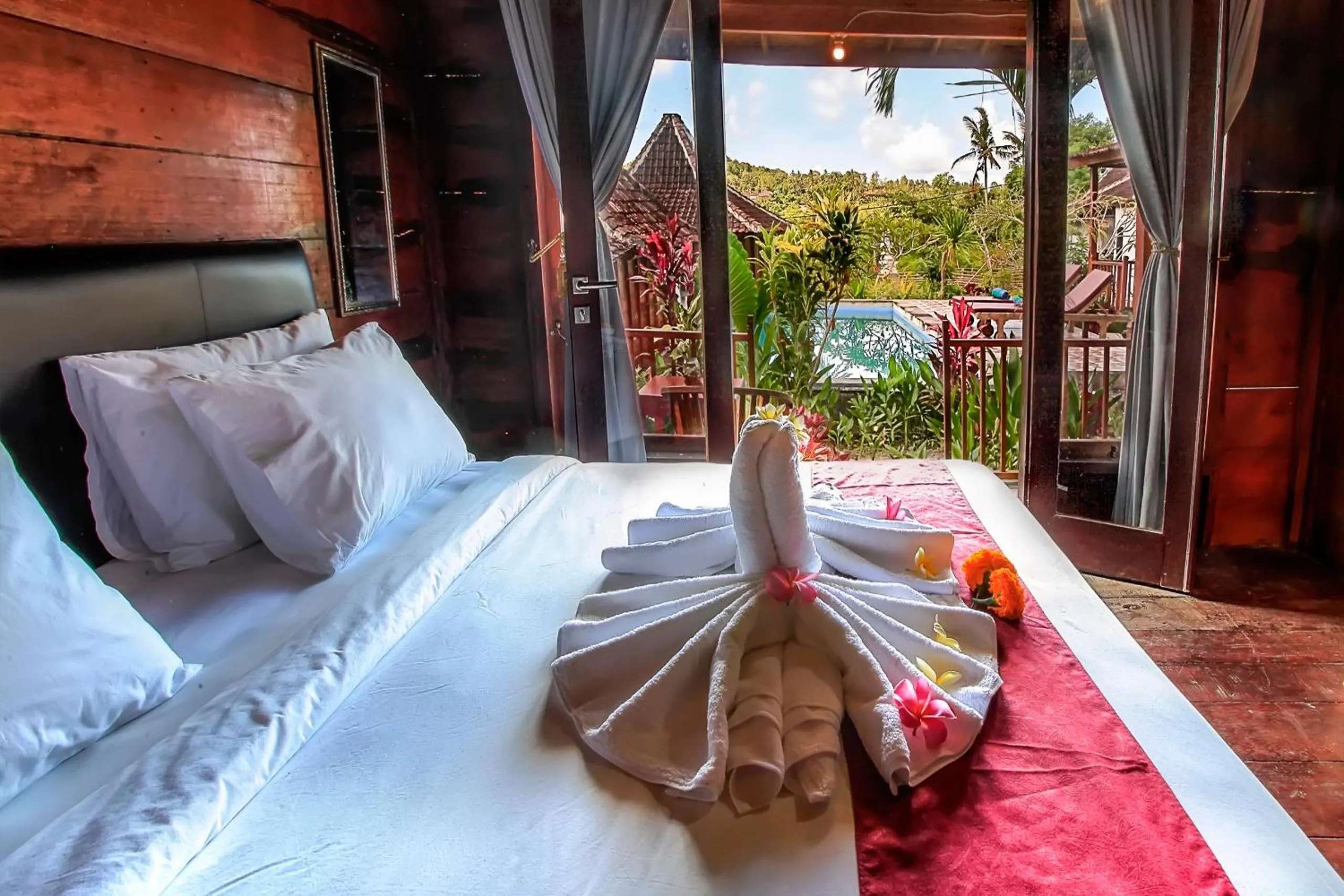 Bedroom in THE DARA HILL