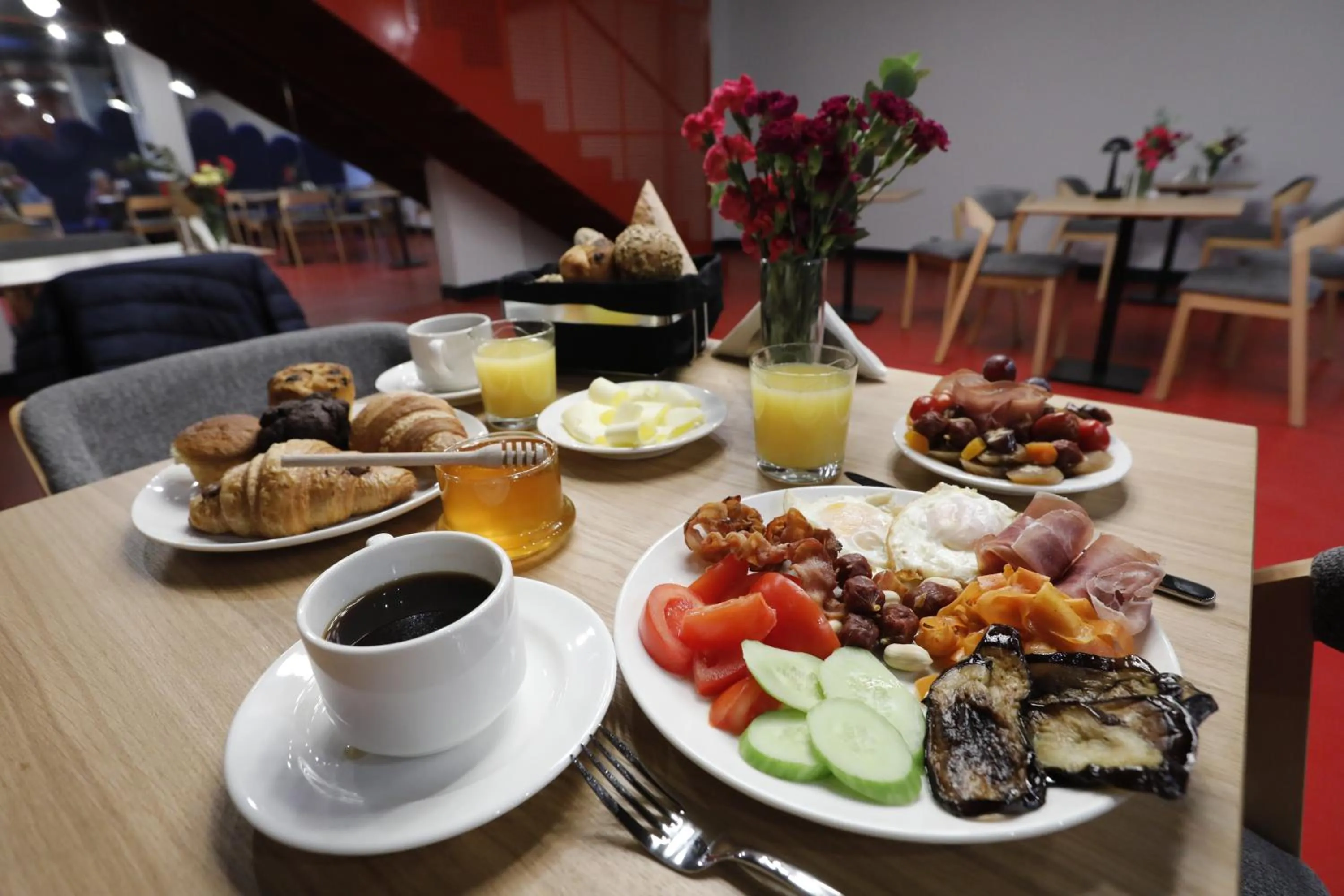 Food and drinks in Graf Hotel