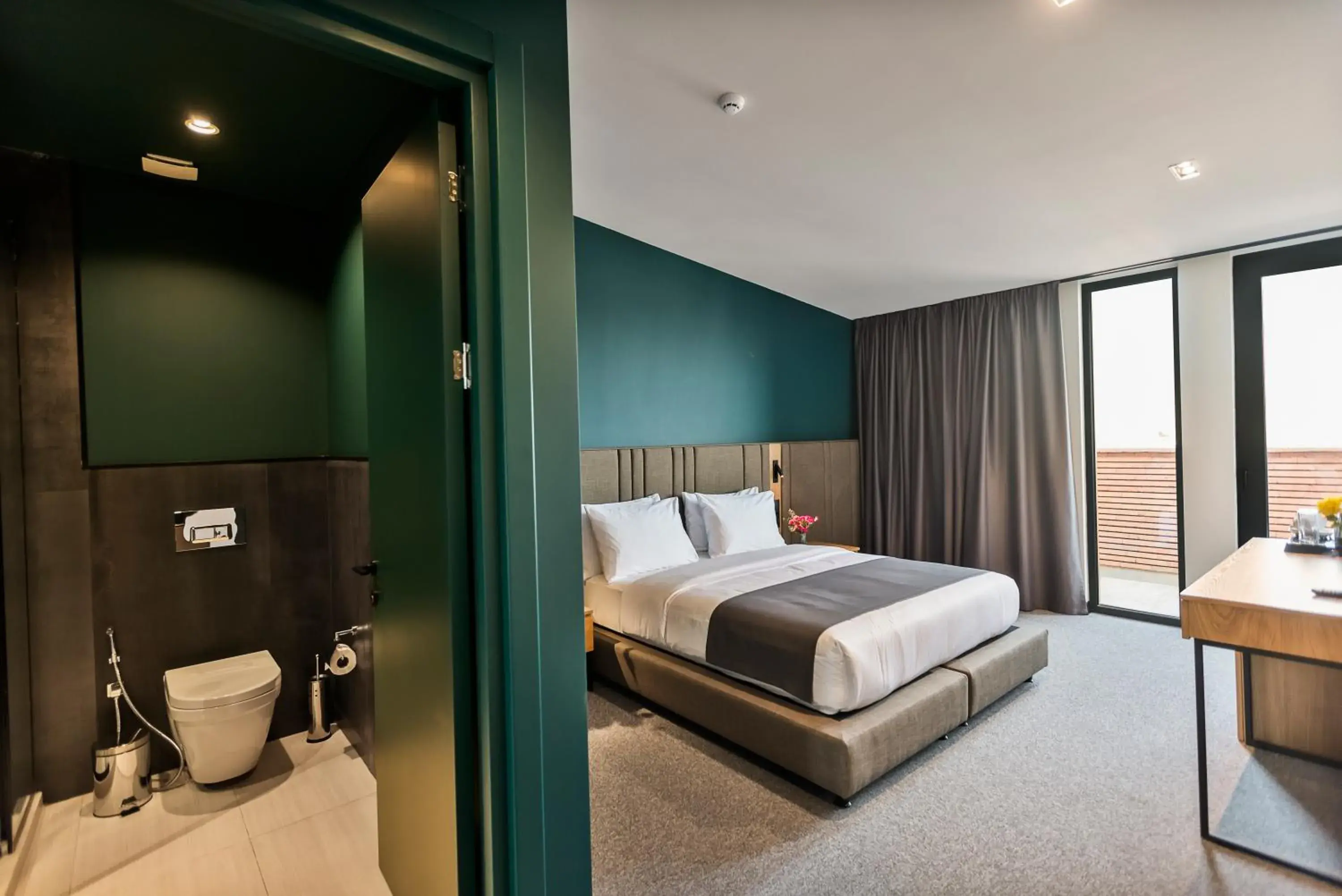 King Room with Balcony - single occupancy in Graf Hotel King Room with Balcony - single occupancy in Graf Hotel