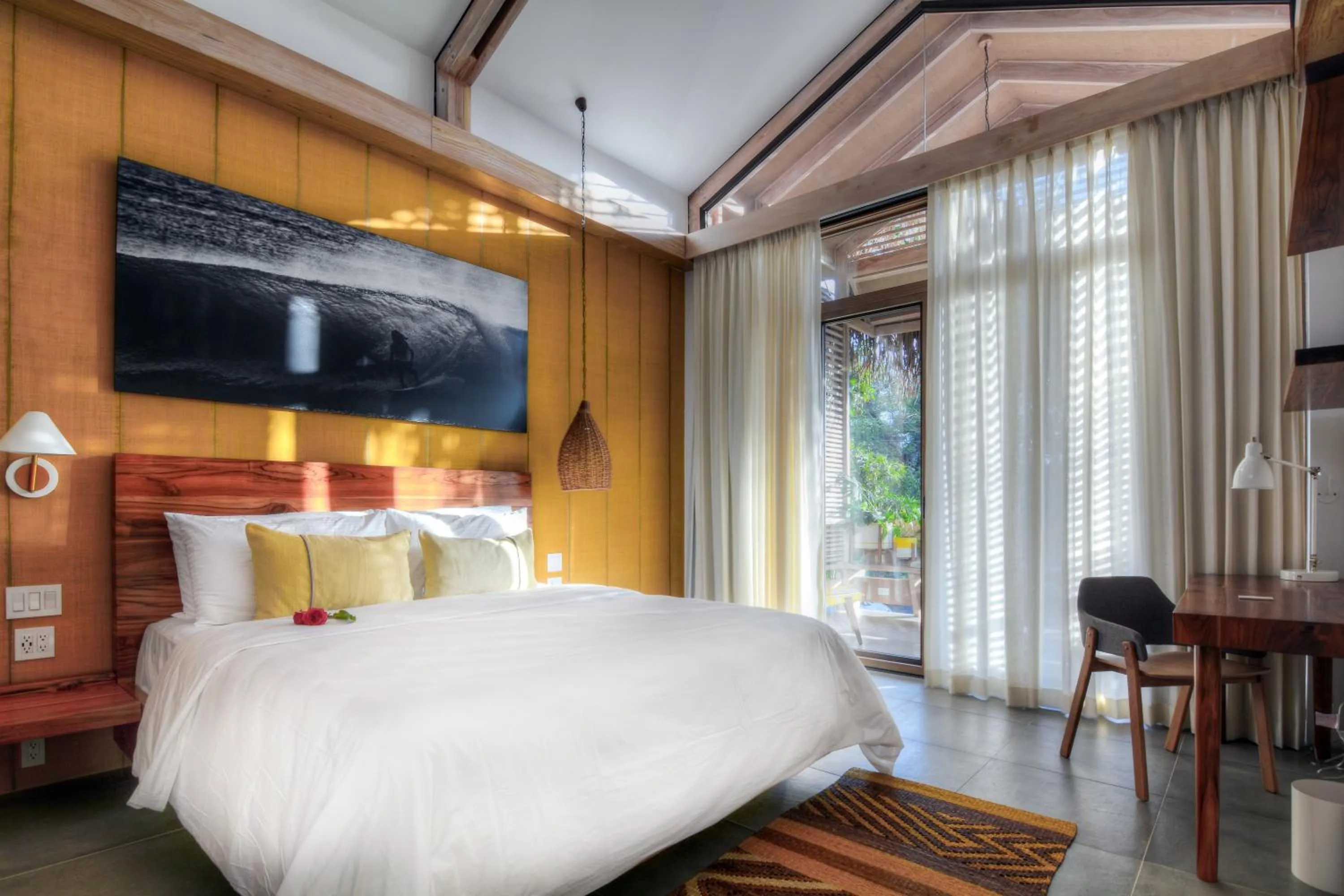 Bed in The Gilded Iguana