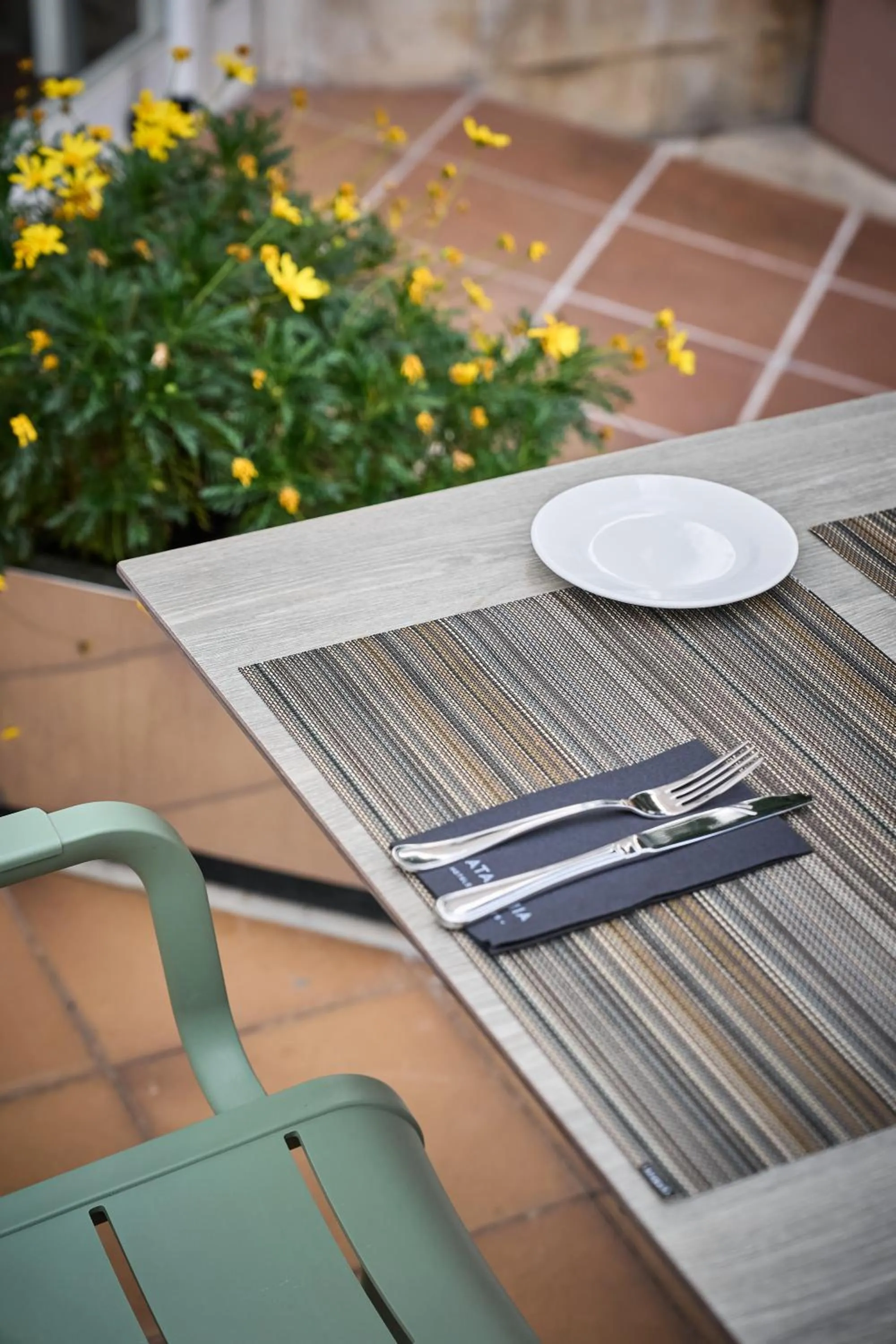 Restaurant/places to eat in Catalonia Bristol