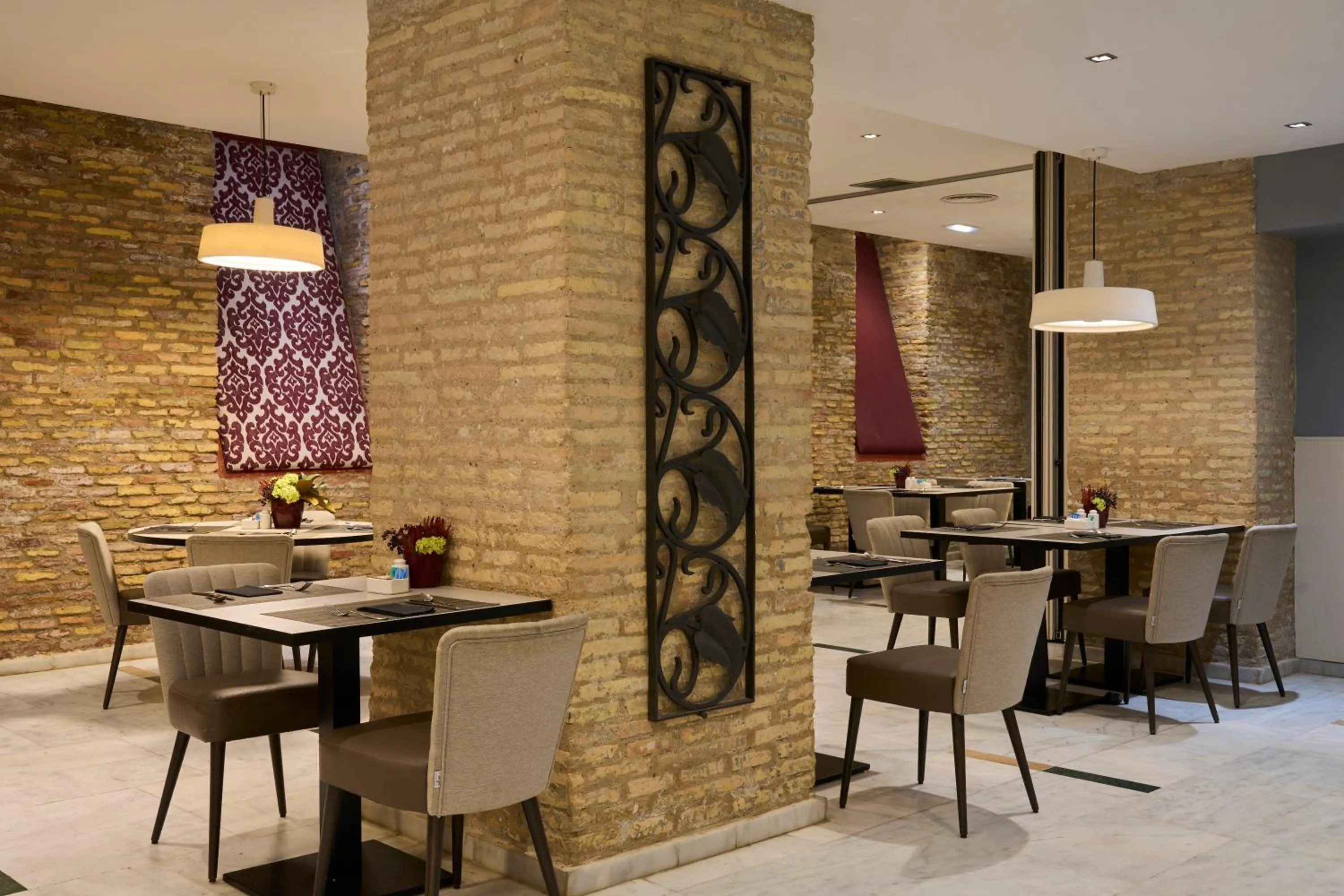 Buffet breakfast in Catalonia El Pilar