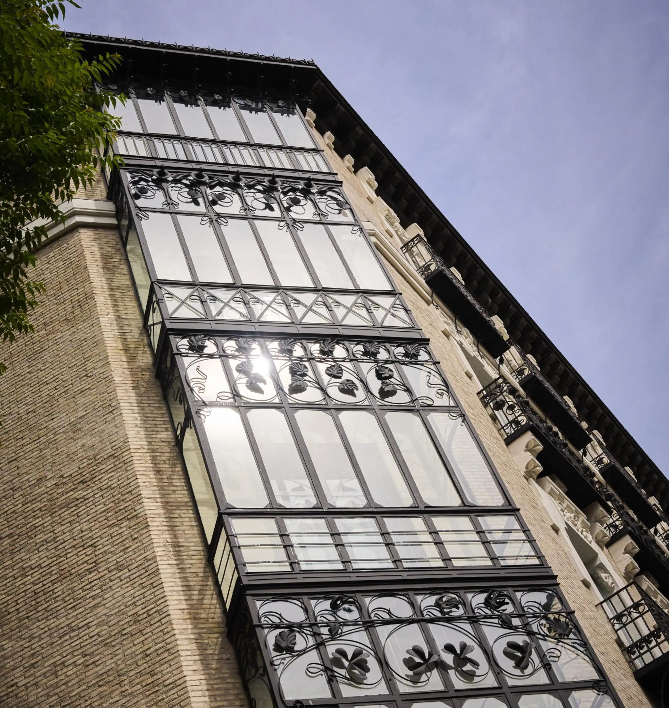 Facade/entrance in Catalonia El Pilar
