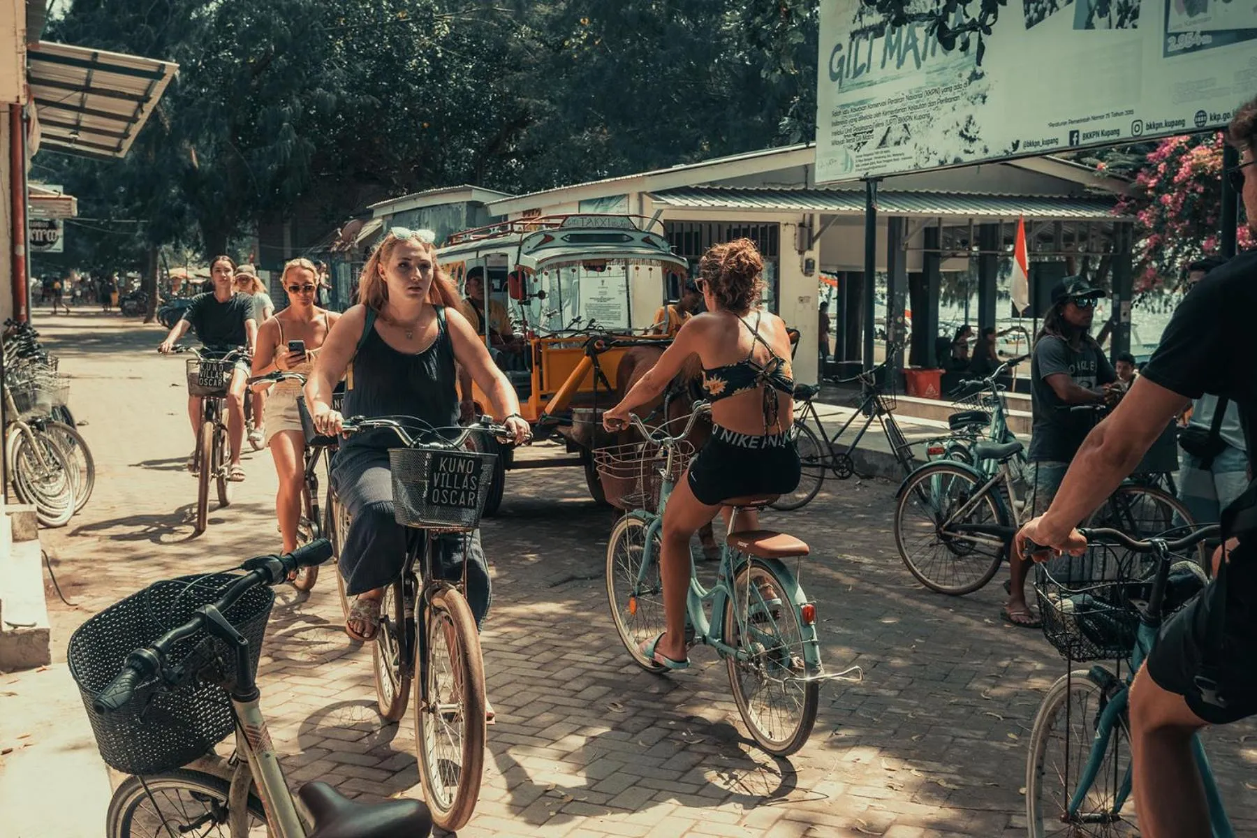 Activities in Kidi's Lodge Gilitrawangan