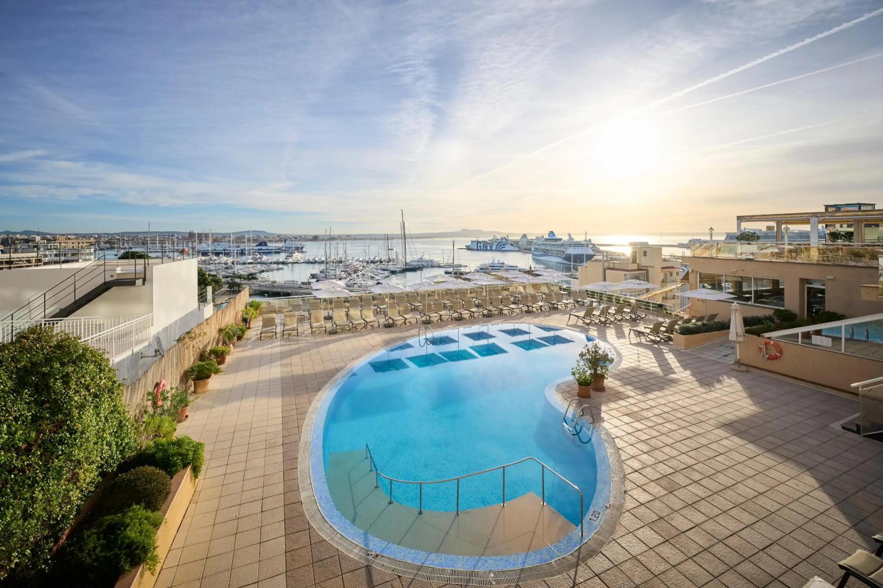 Swimming pool in Catalonia Majórica