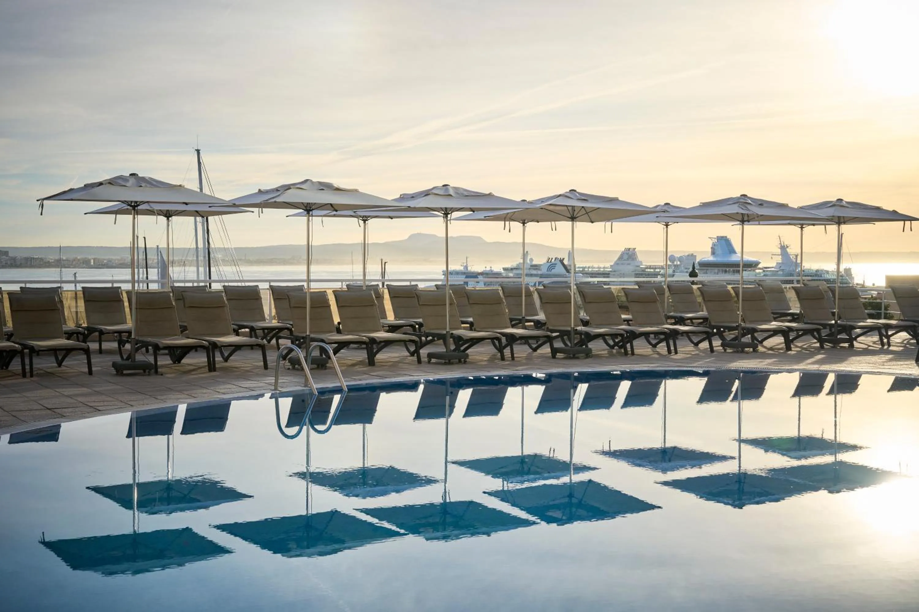 Swimming pool in Catalonia Majórica