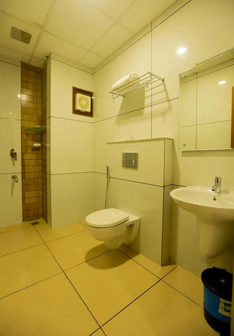 Toilet in Hotel Emirates