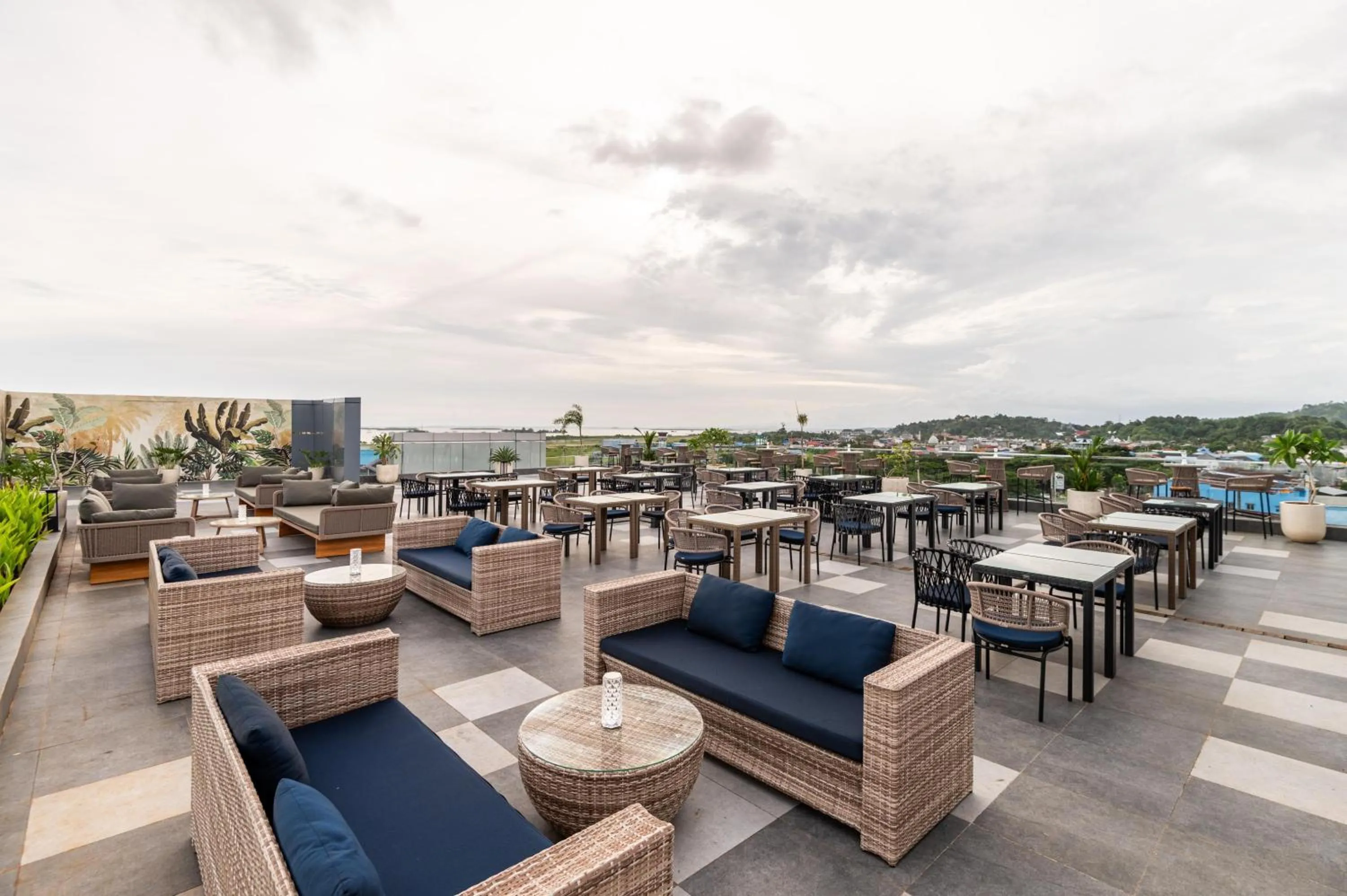 Restaurant/places to eat in Aston Sorong Hotel & Conference Center