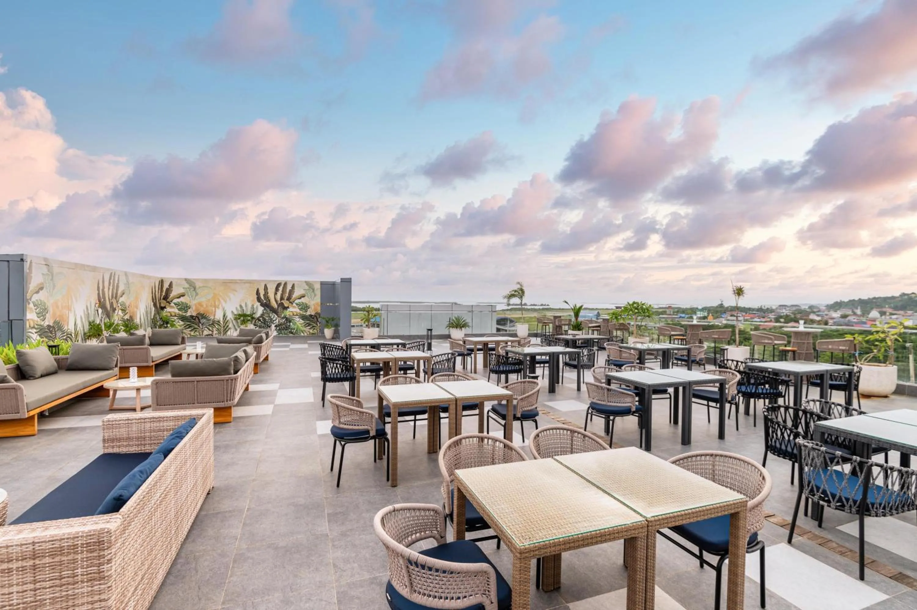 Restaurant/places to eat in Aston Sorong Hotel & Conference Center