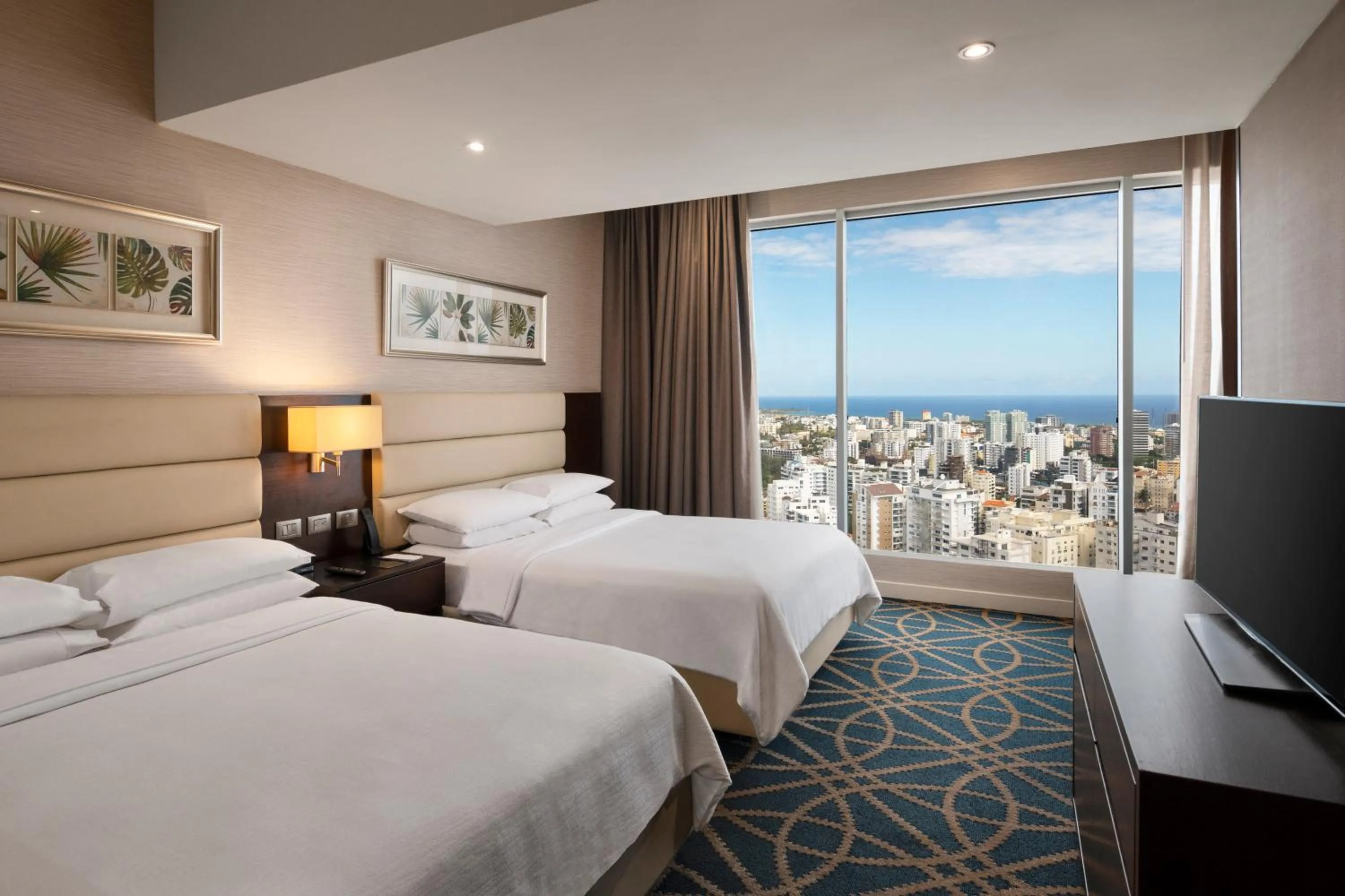 TV and multimedia, Bed in Embassy Suites by Hilton Santo Domingo