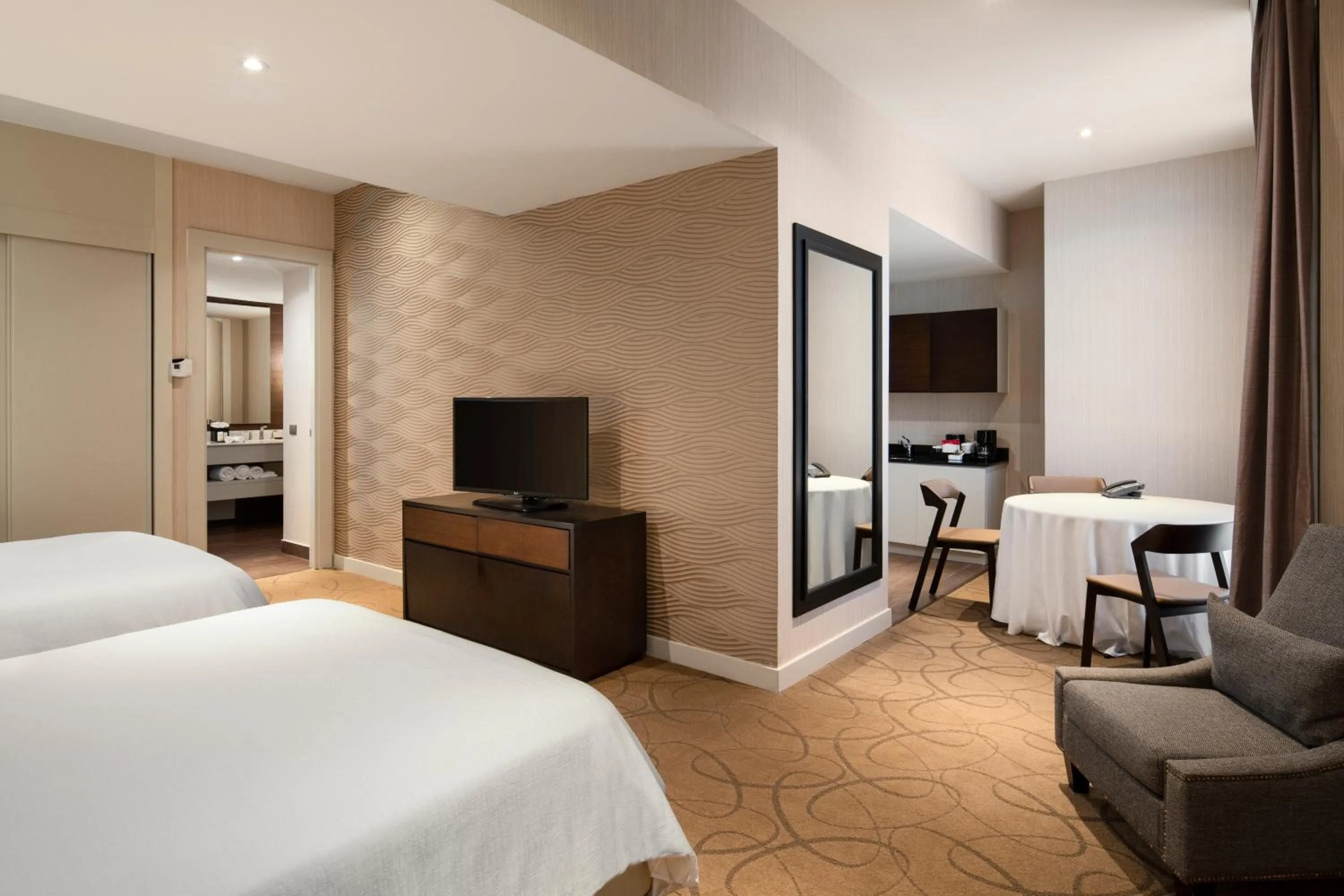 TV and multimedia, Bed in Embassy Suites by Hilton Santo Domingo