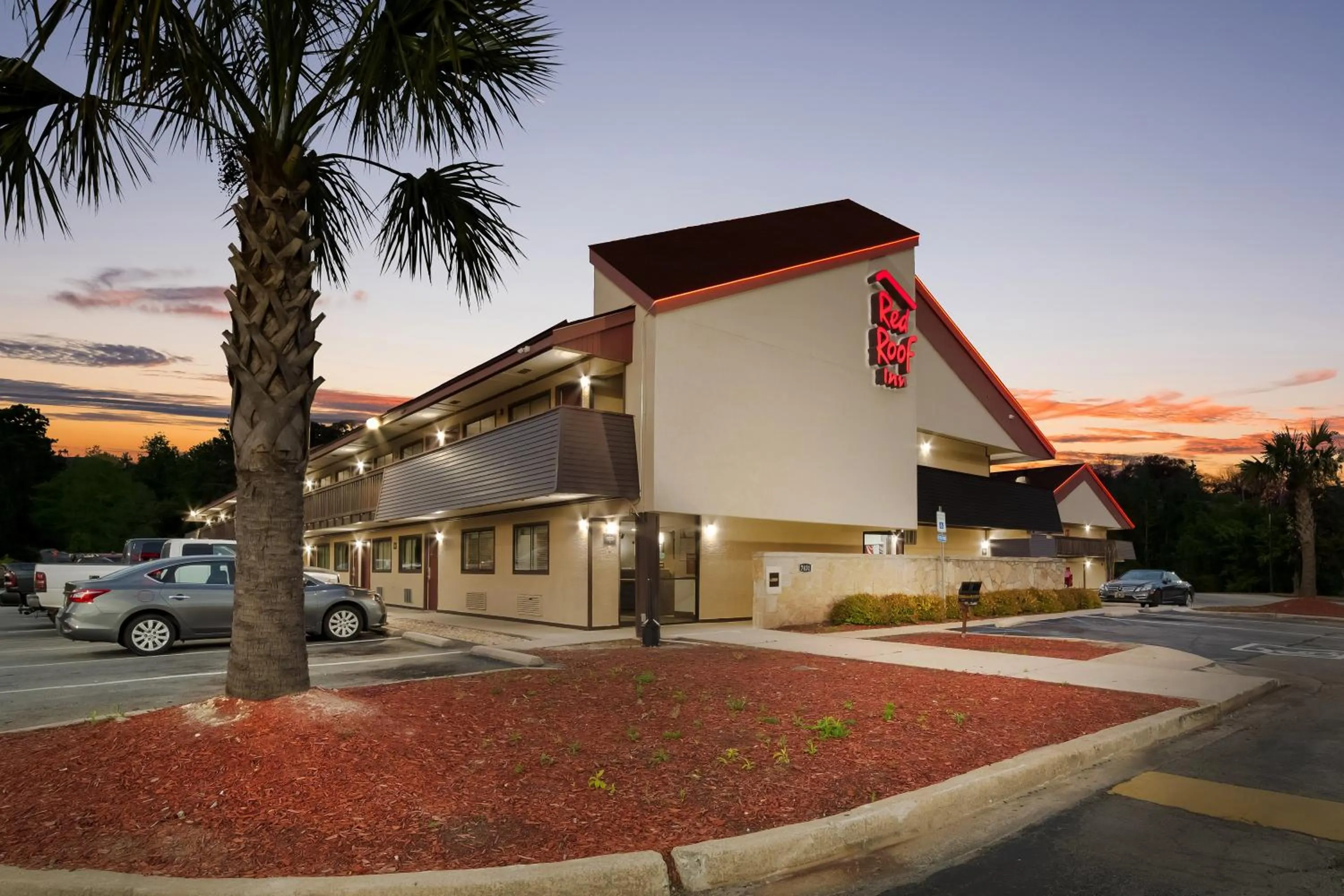 Property building in Red Roof Inn Columbia East - Ft Jackson