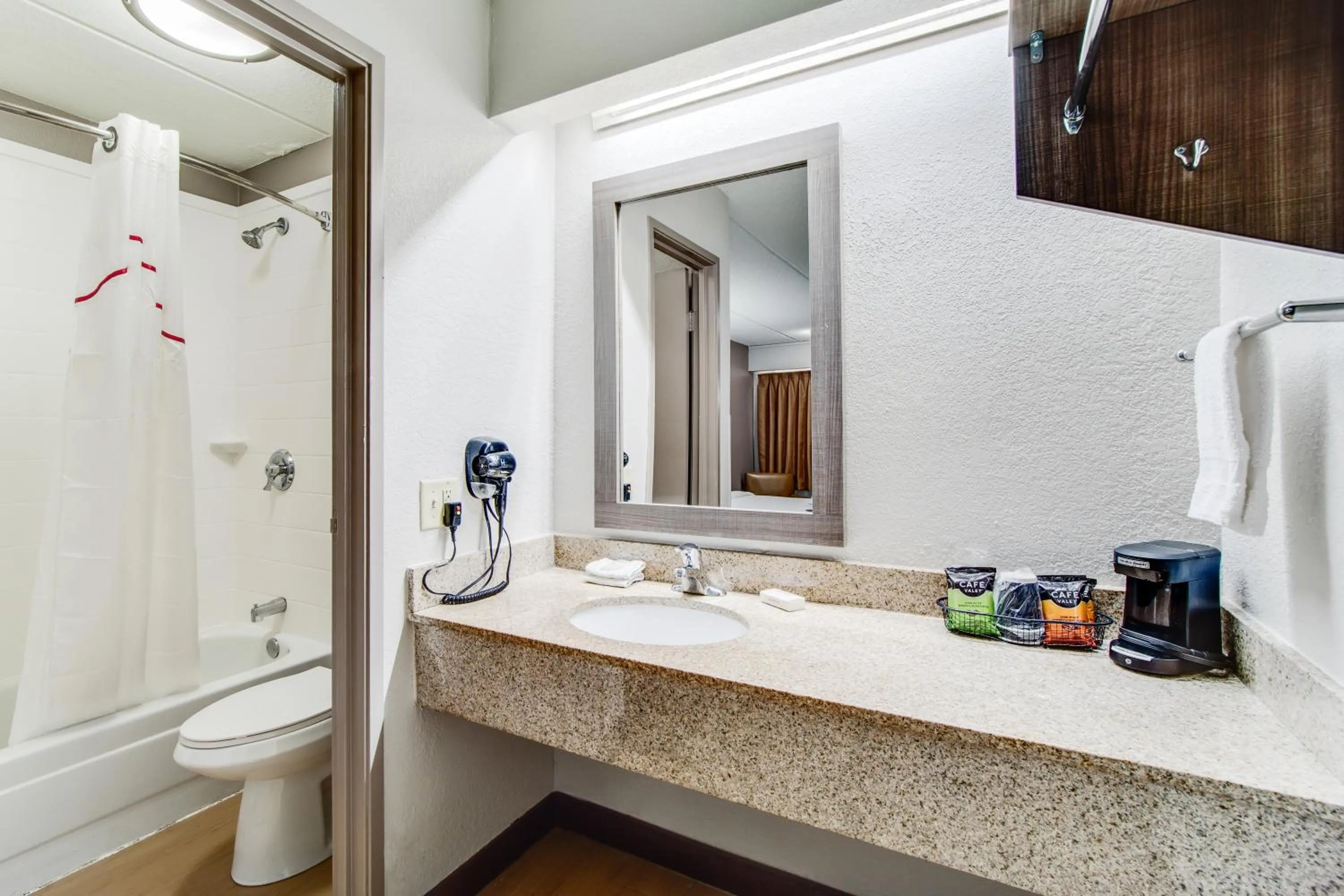 Bathroom in Red Roof Inn Columbia East - Ft Jackson