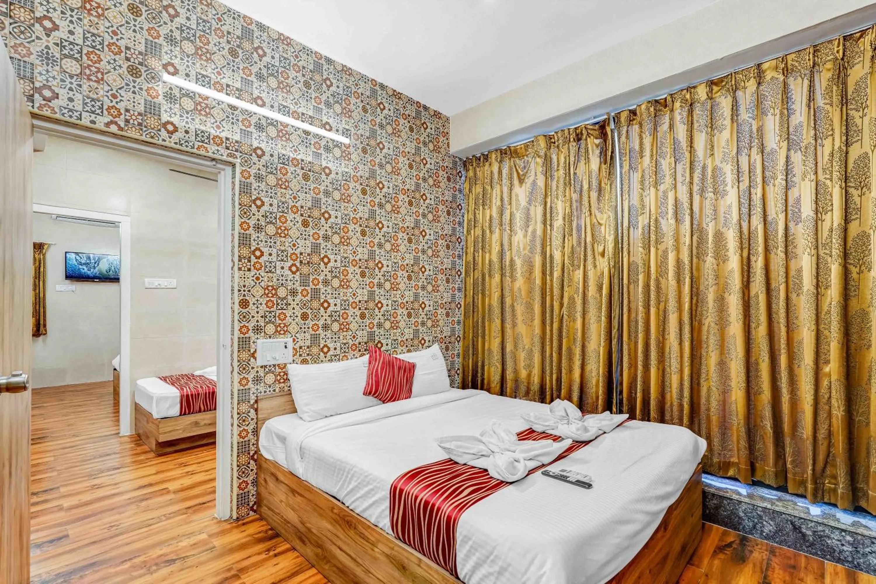 Restaurant/places to eat, Bed in Season 4 Residences - 1BHK furnished apartments (near Apollo Proton, Tidal park)