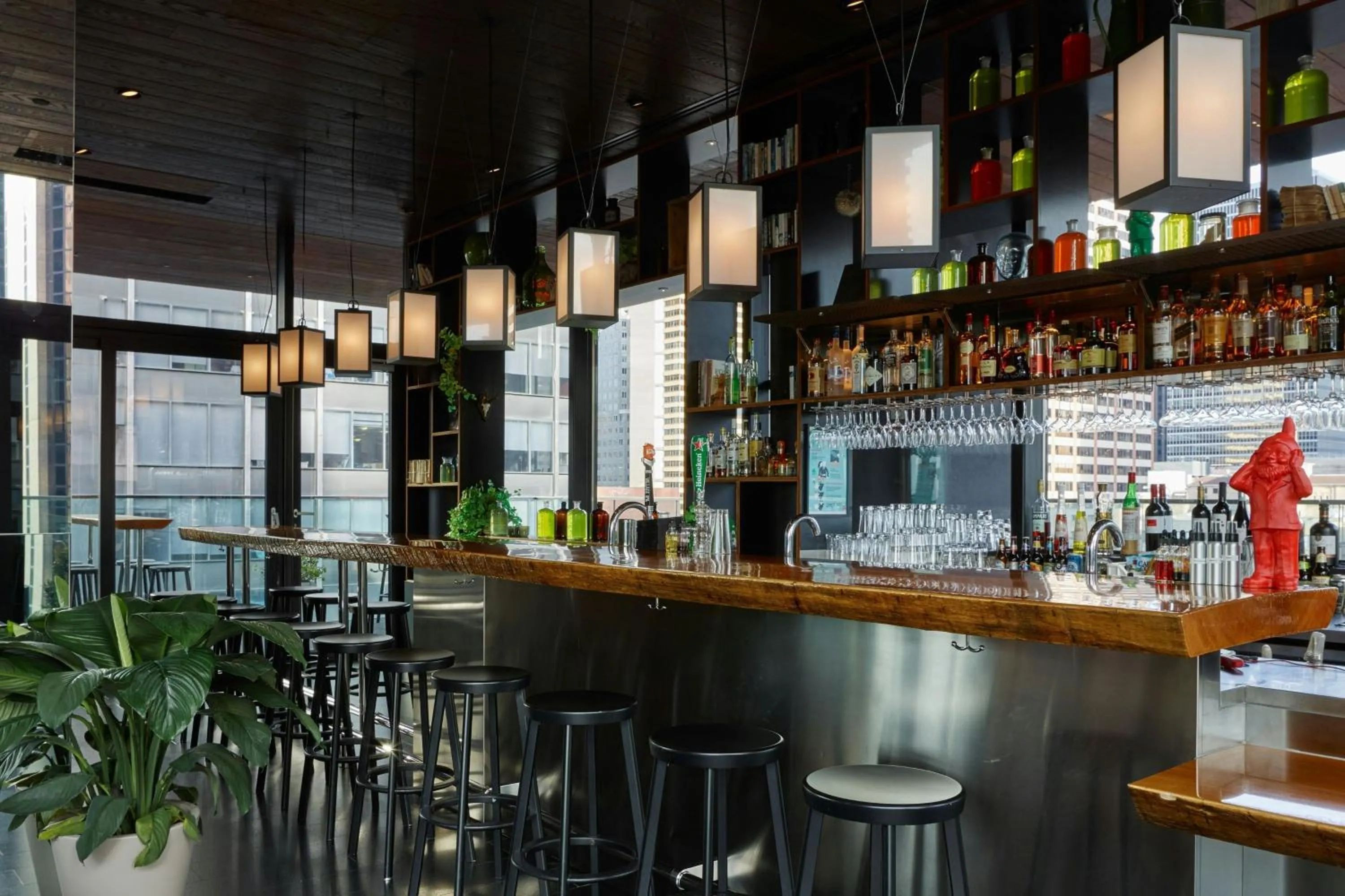 Lounge or bar in citizenM New York Times Square