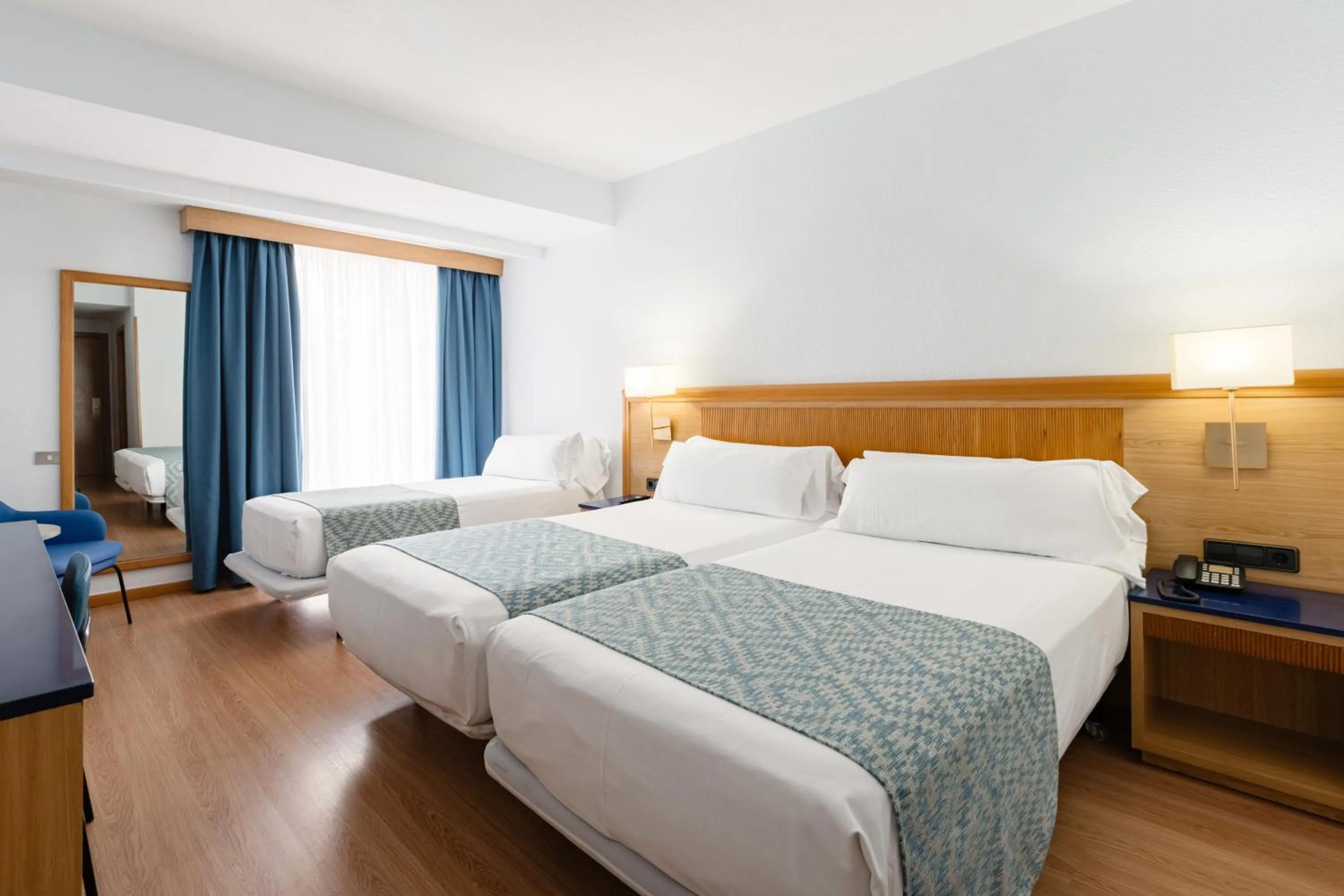 Photo of the whole room, Bed in Catalonia Las Vegas - Adults Only