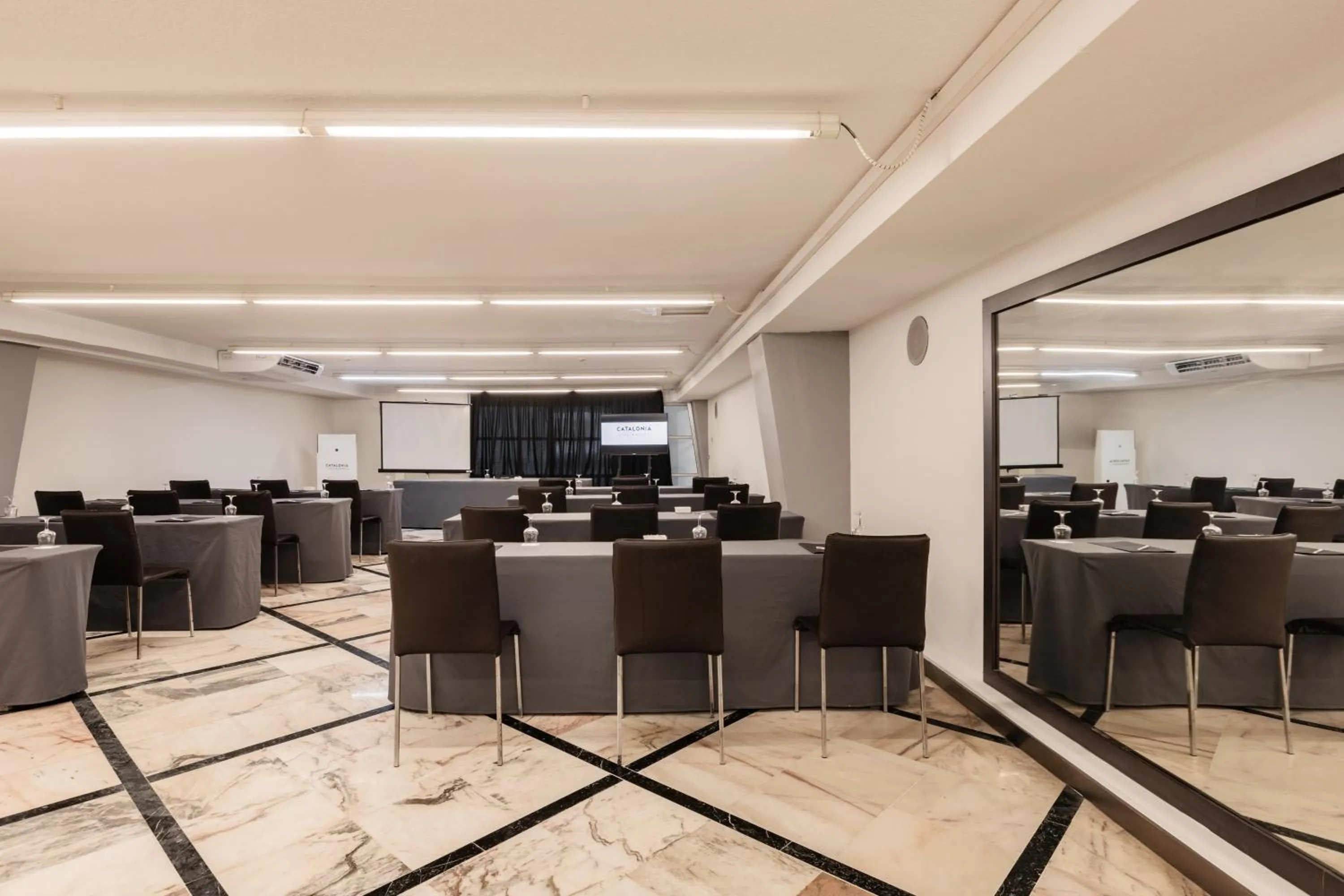 Meeting/conference room in Catalonia Las Vegas - Adults Only