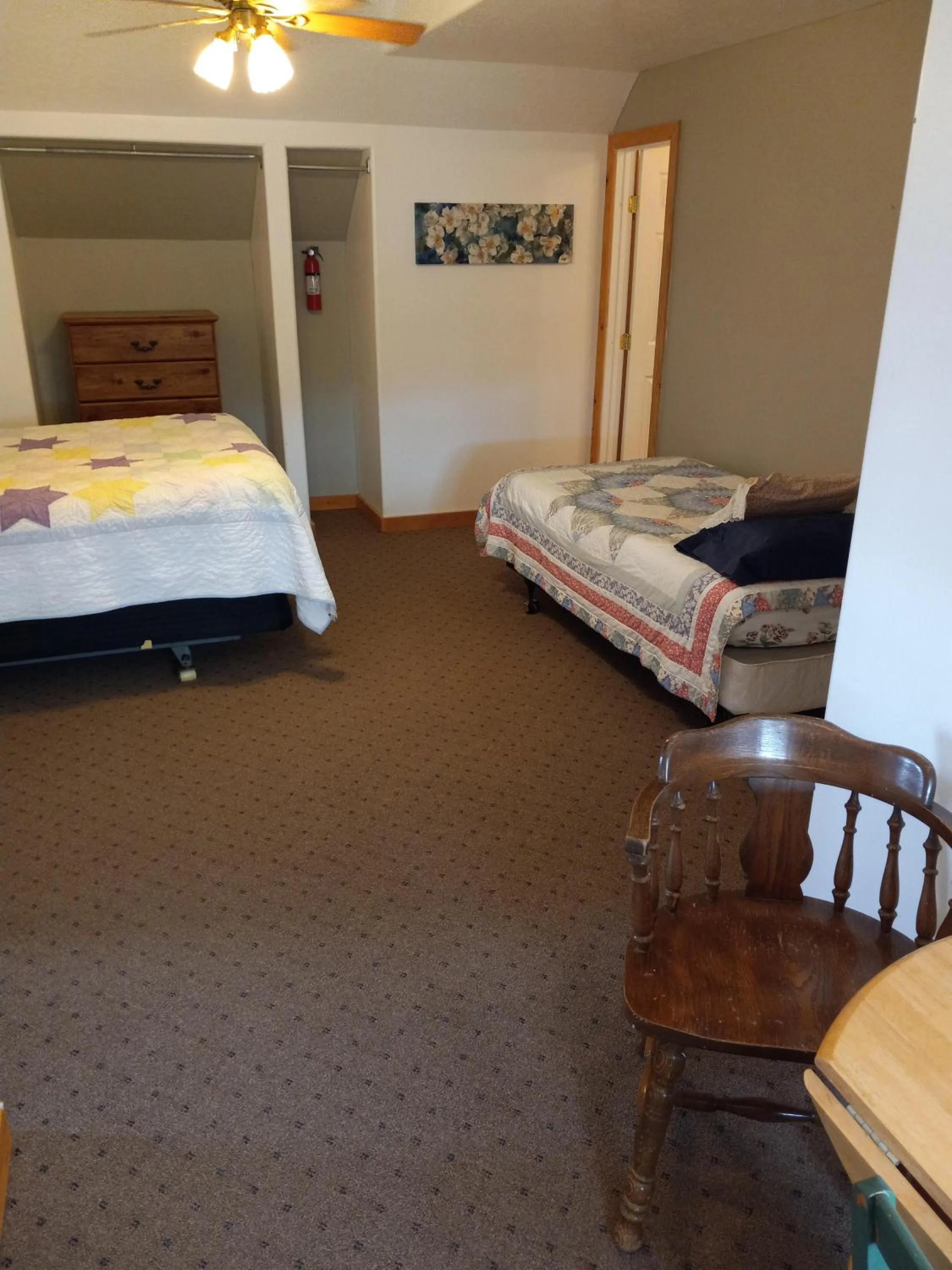 Photo of the whole room, Bed in Ranchette Ponderosa - The Nebo #3 at Wind Walker Homestead
