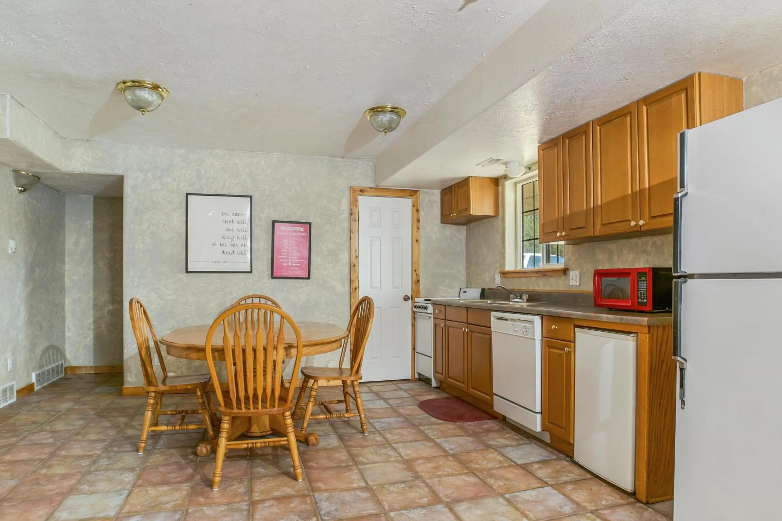 Kitchen or kitchenette in Ranchette Ponderosa - The Timpanogos #1 at Wind Walker Homestead