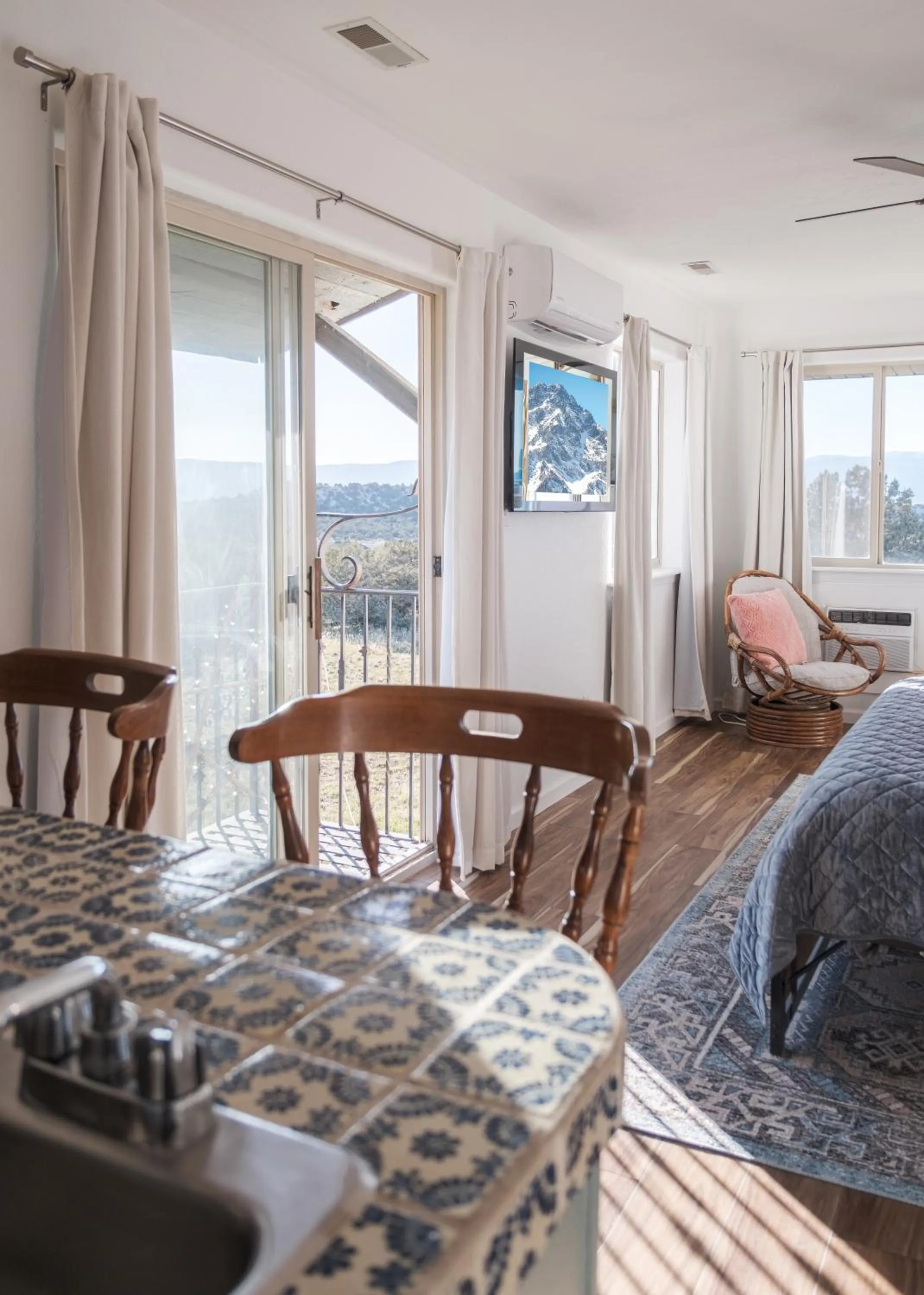 Bed in The Harmony Studio at Wind Walker Homestead