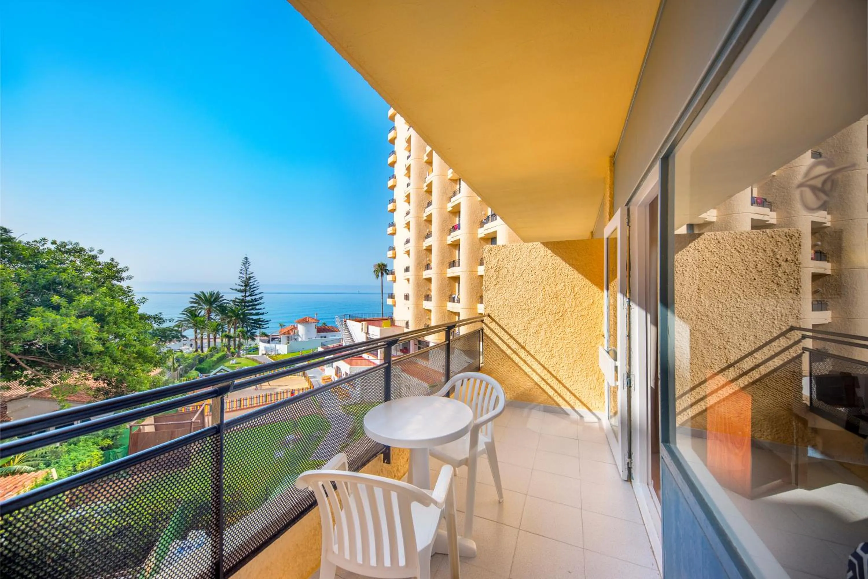 Balcony/Terrace in Globales Gardenia