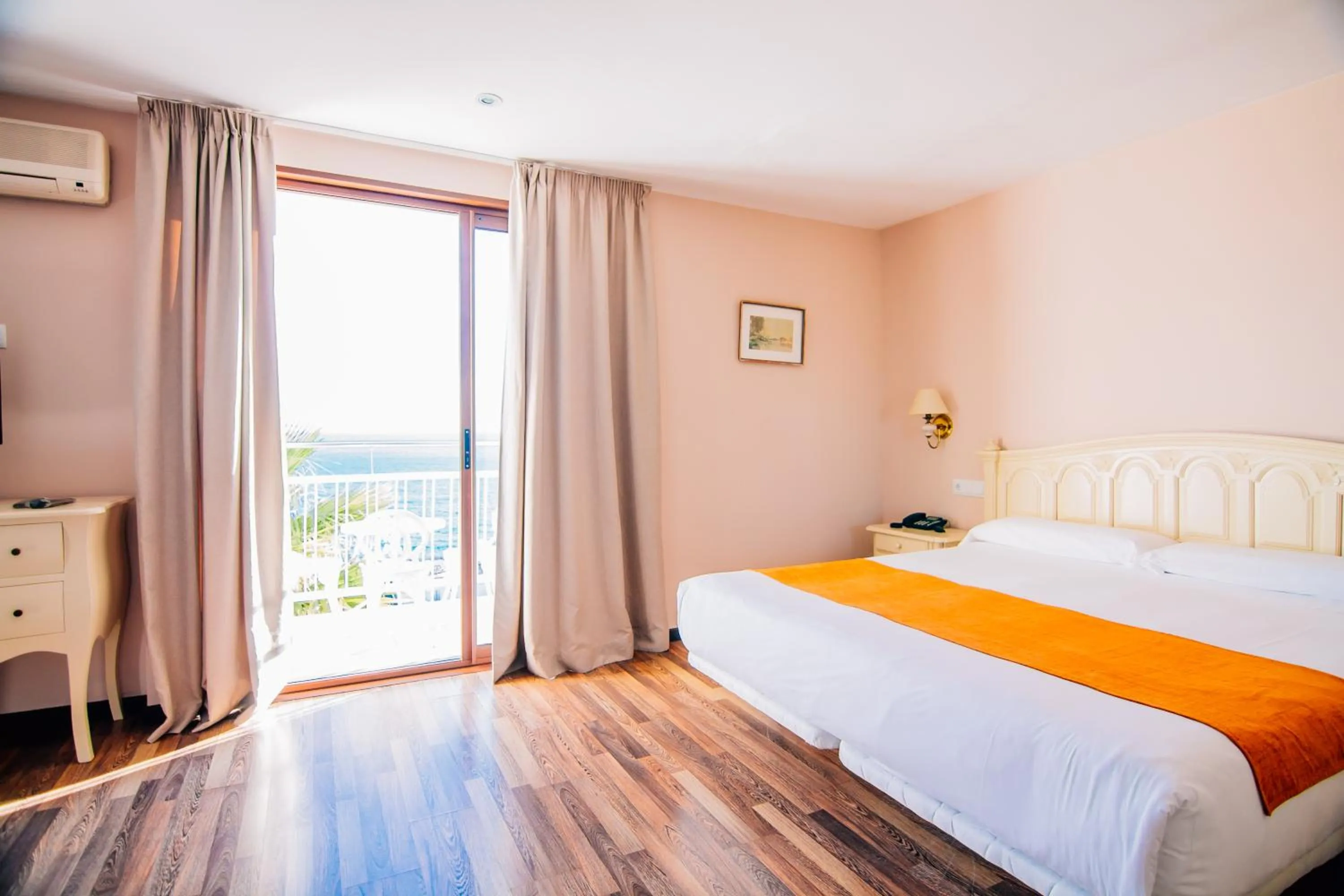 Decorative detail, Bed in Hotel Roger de Flor by Seleqtta