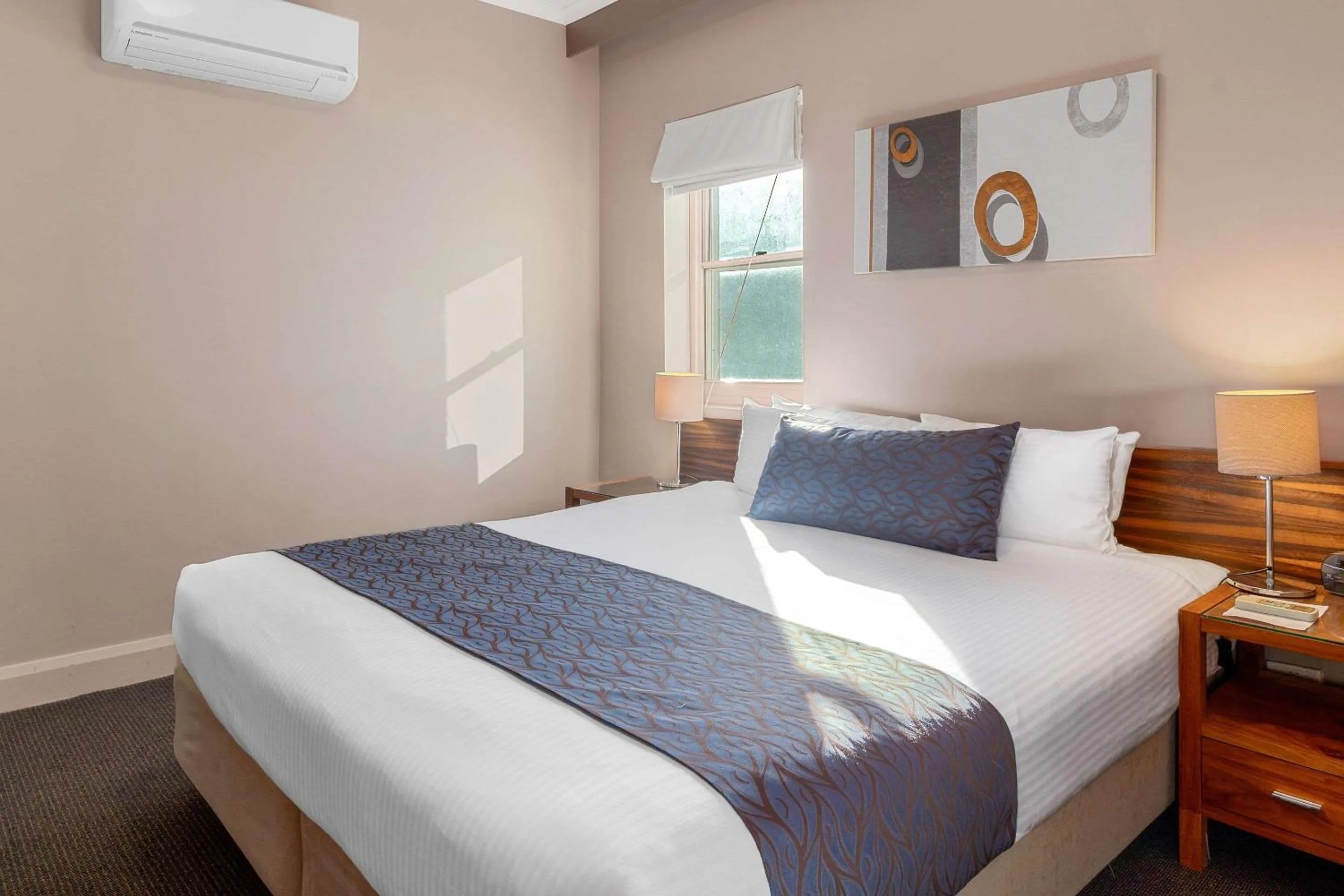 Bedroom, Bed in Quality Hotel Dickson