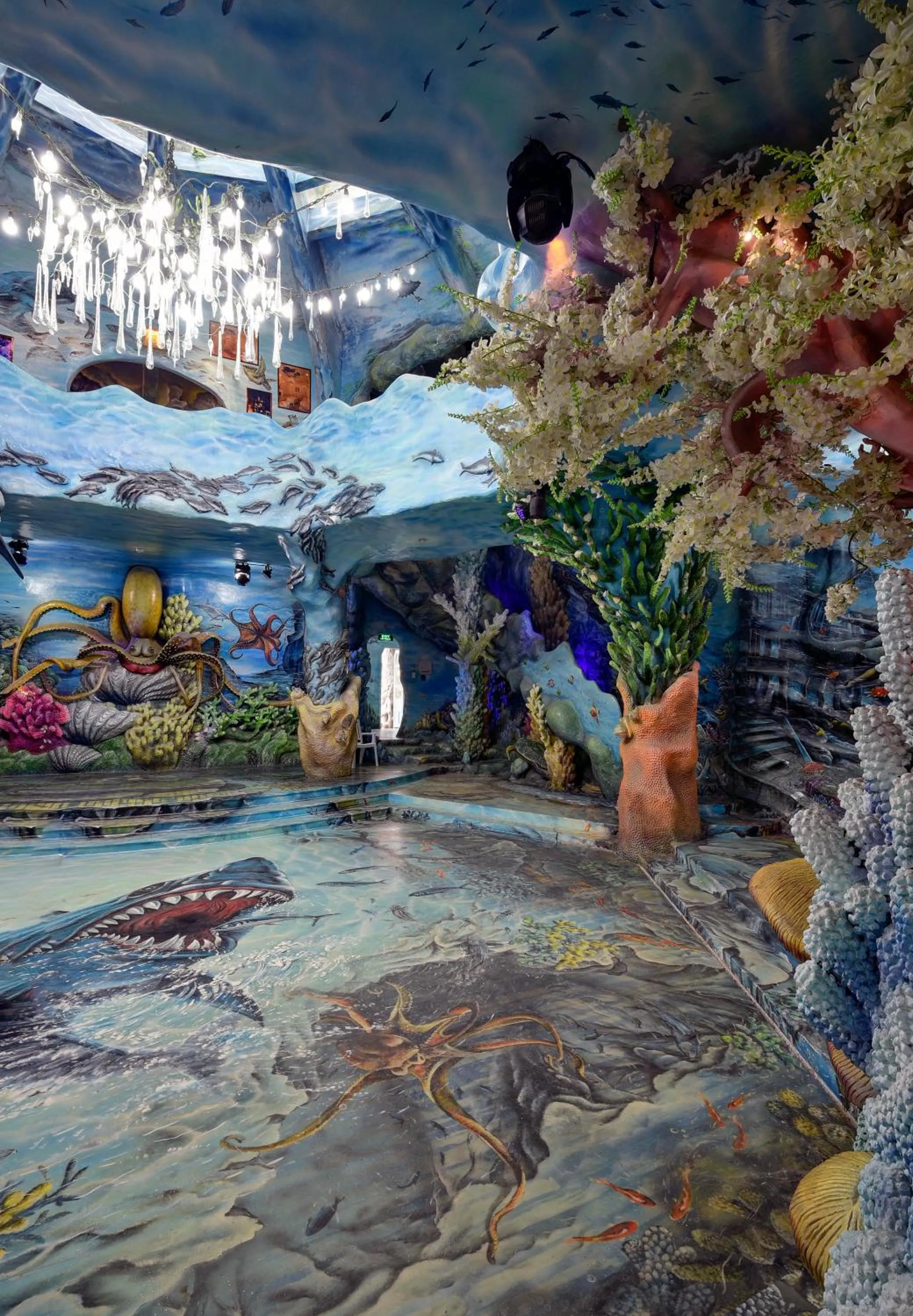 Breakfast in Crazy House