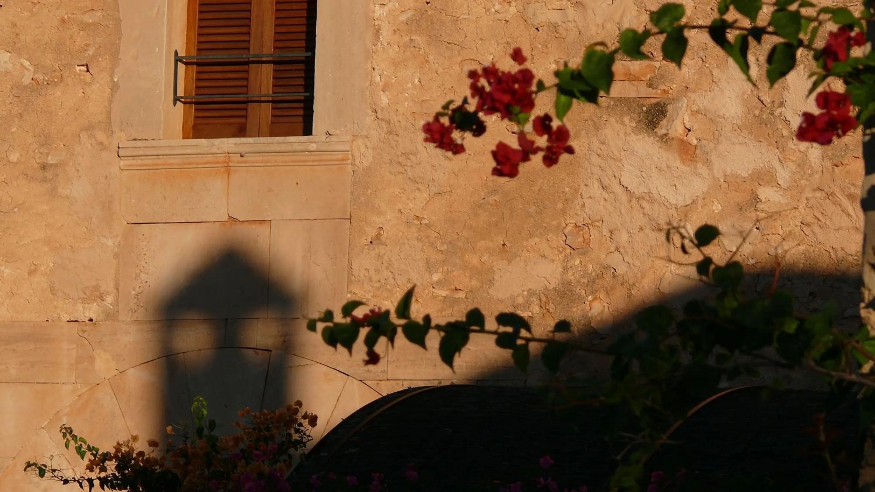 Decorative detail in Sa Carrotja - Adults Only