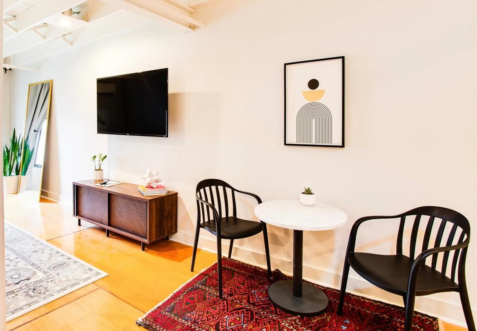 TV and multimedia in Stellar Suites