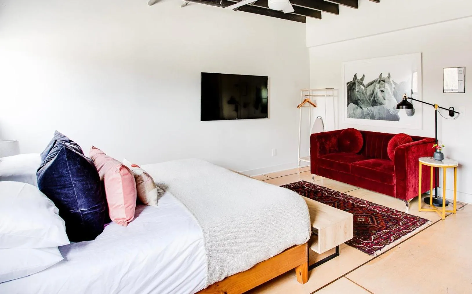 Bedroom, Bed in Stellar Suites