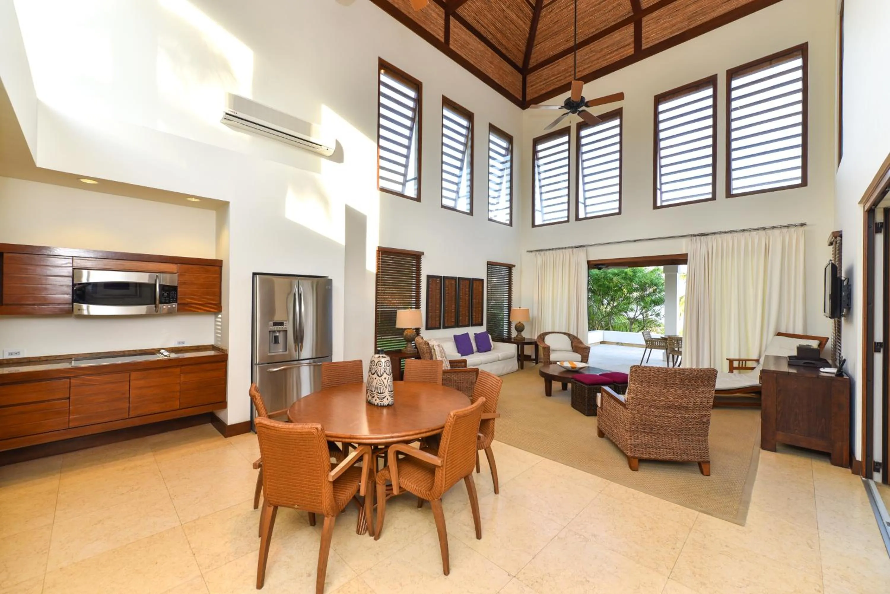 Dining area in Las Verandas Hotel & Villas