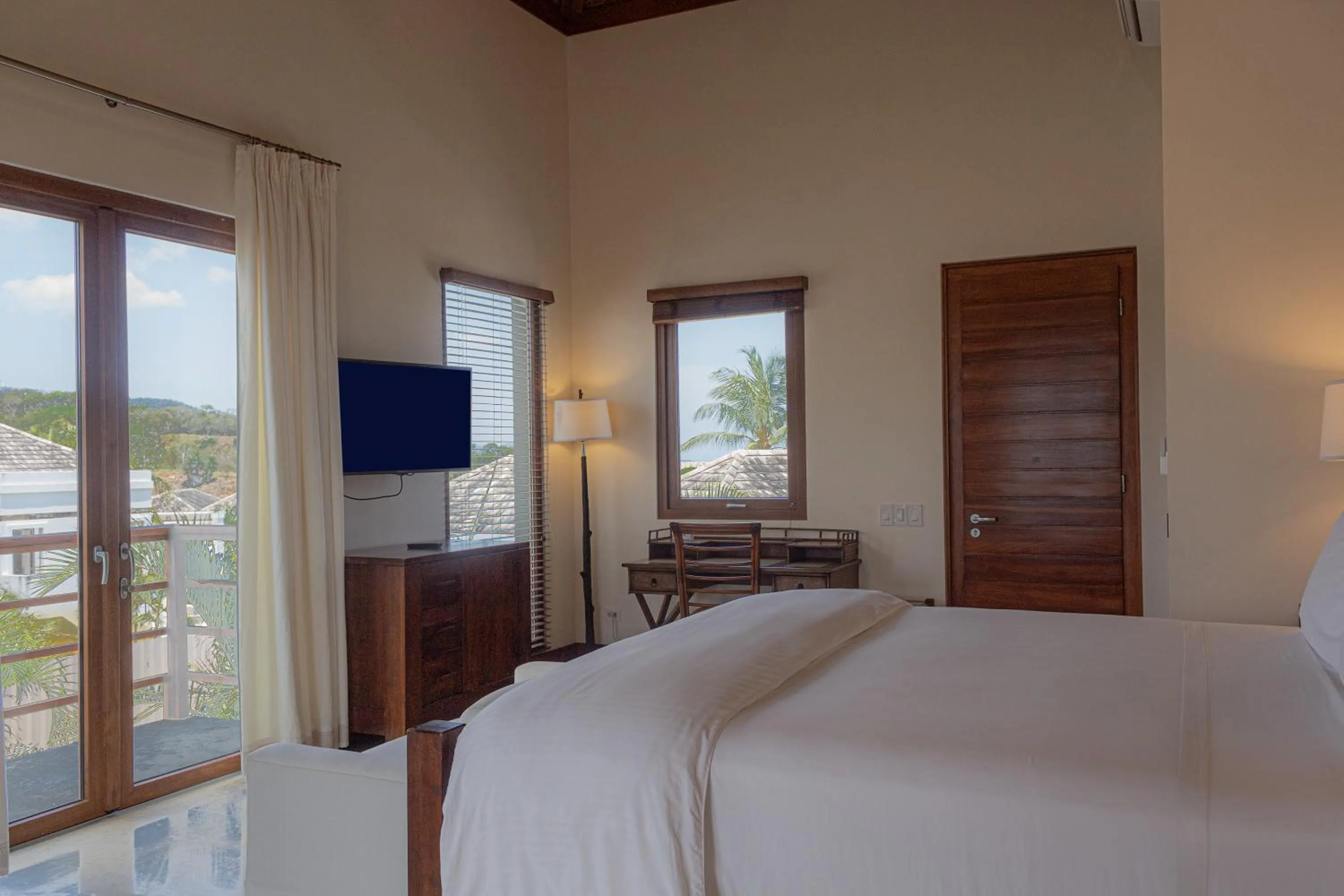 Photo of the whole room, Bed in Las Verandas Hotel & Villas
