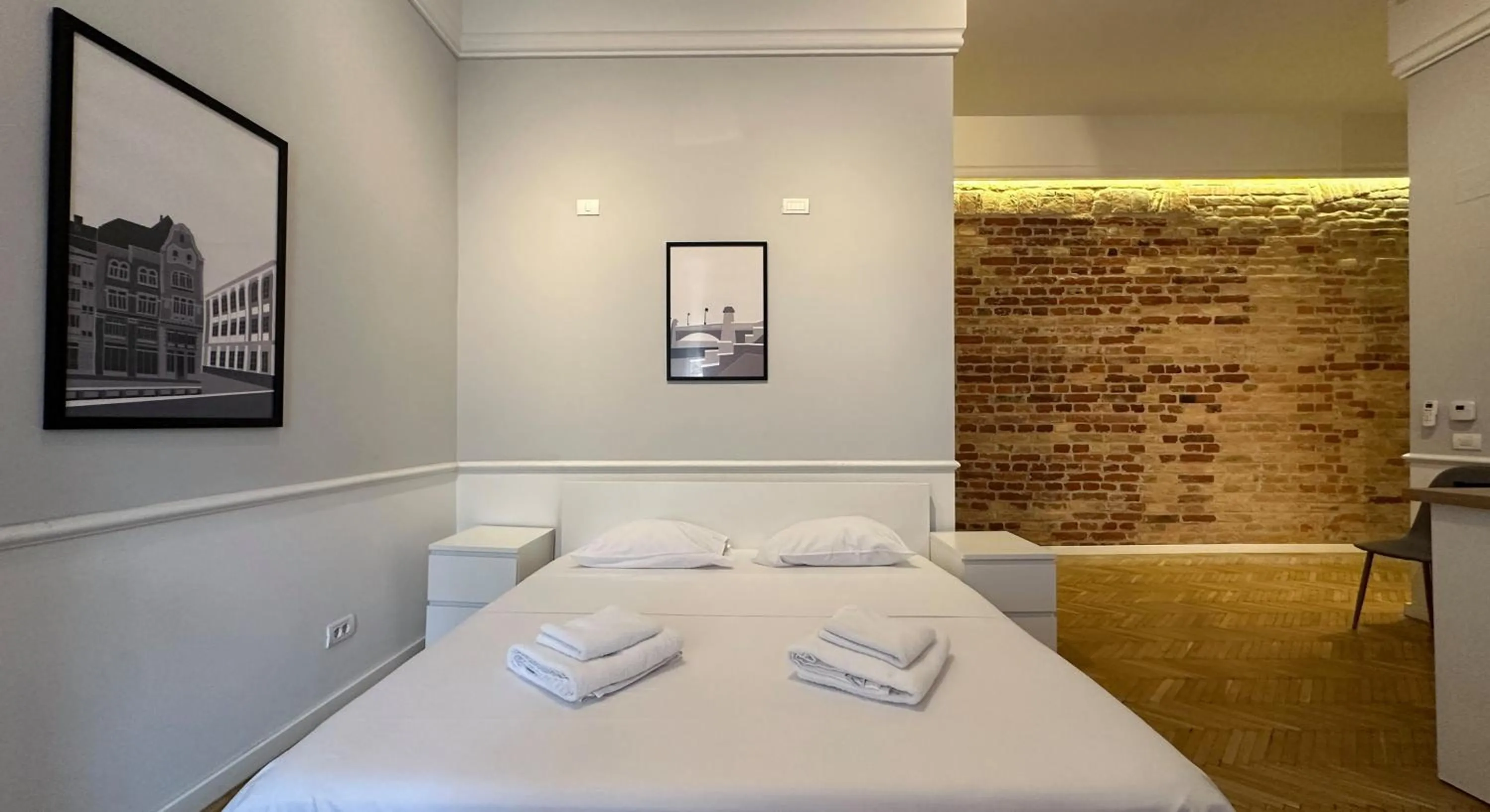 Bedroom, Bed in Carol Residence - ultra central - powered by NEO