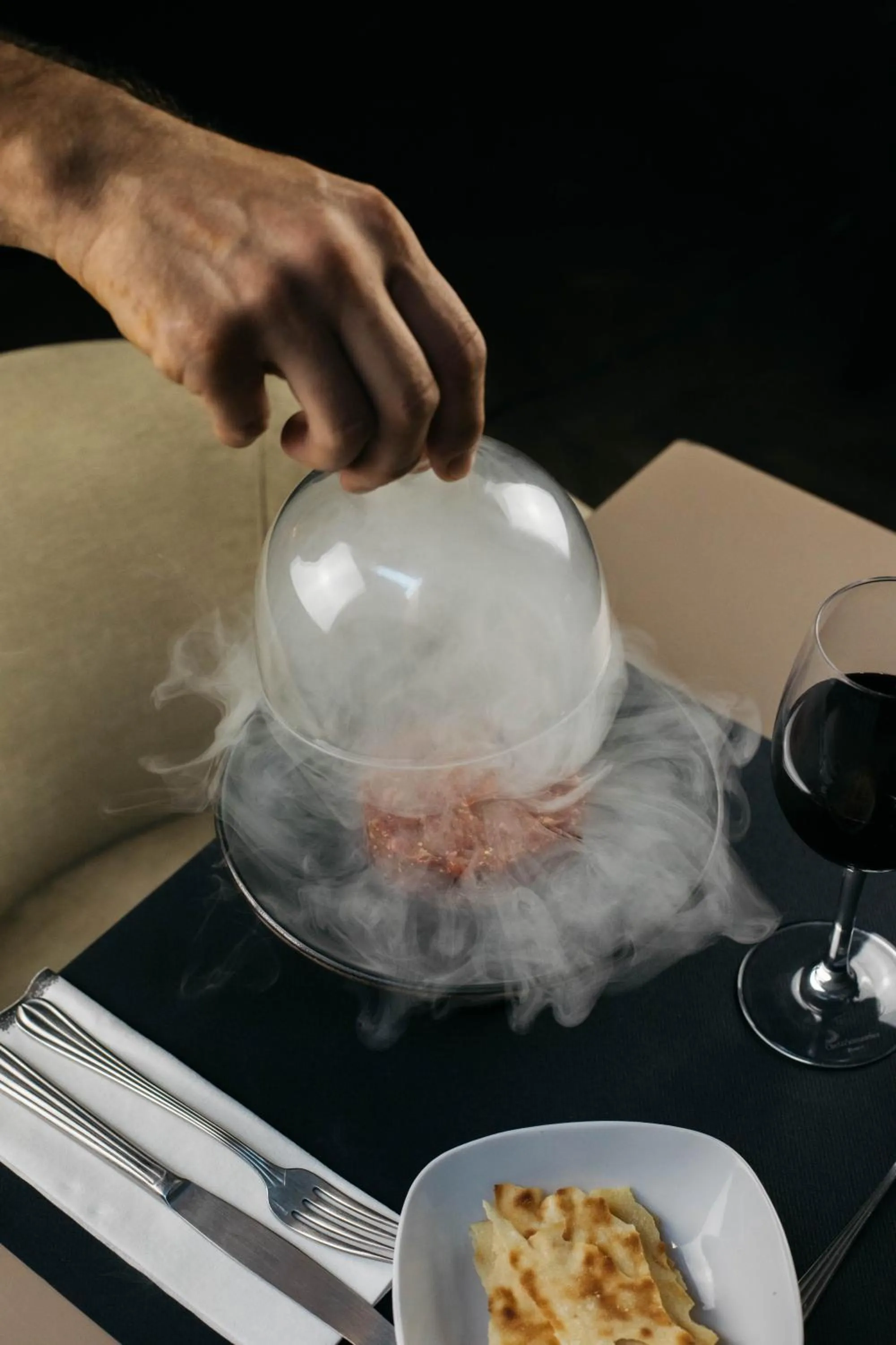 Restaurant/places to eat in Duquesa de Cardona Hotel 4 Sup by Grup Duquessa