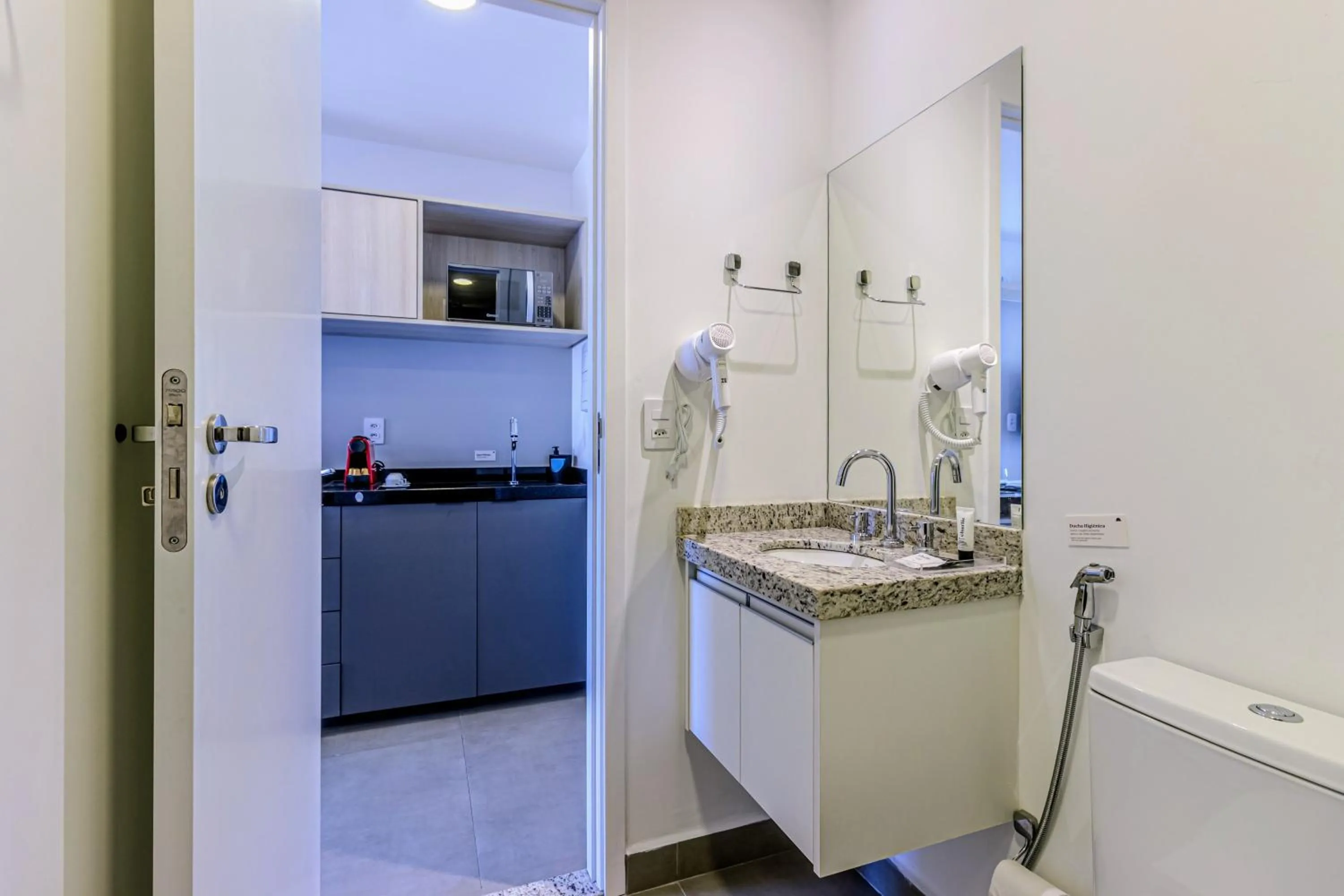 Bathroom in Charlie Sabiá Moema