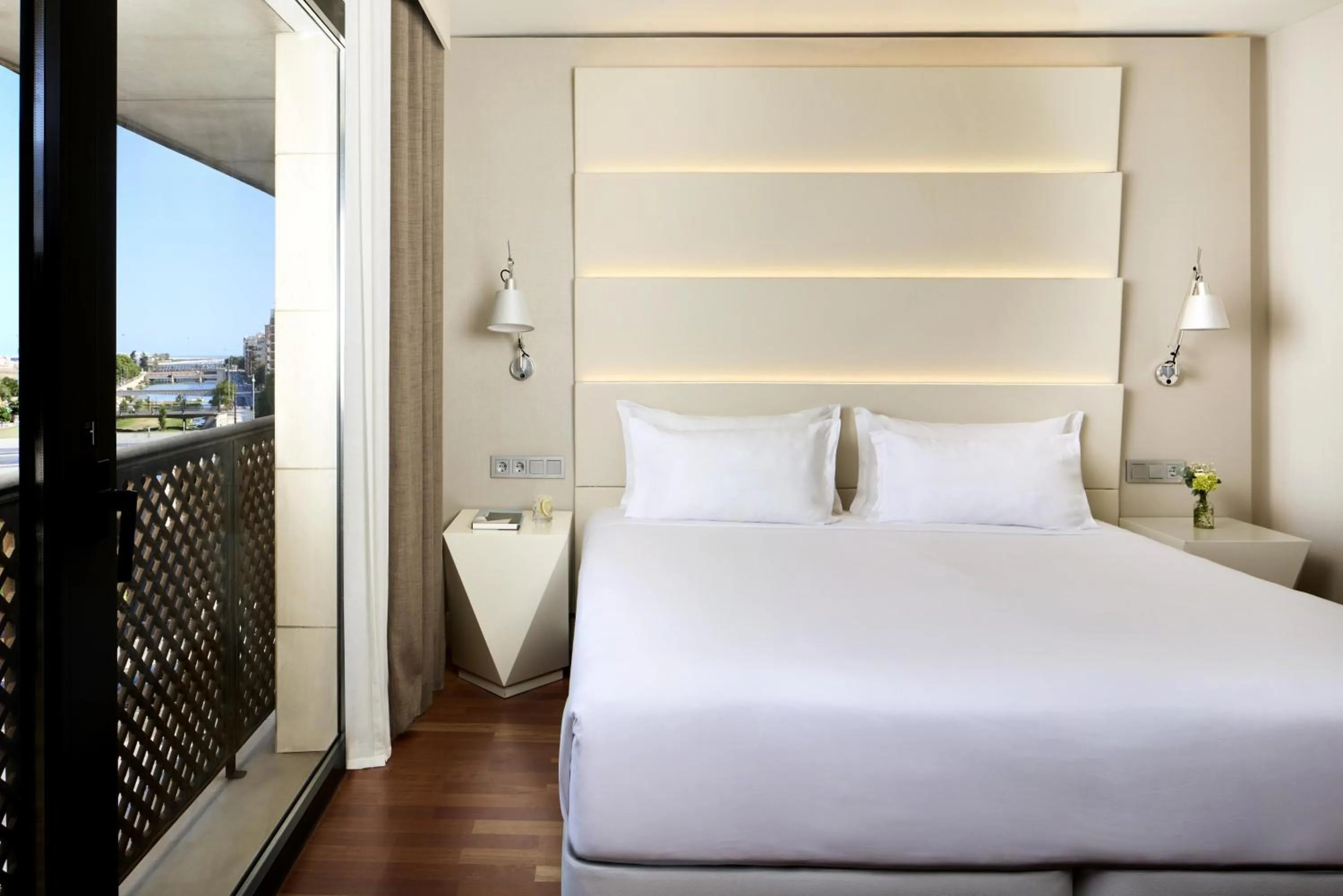 Bedroom, Bed in NH Málaga