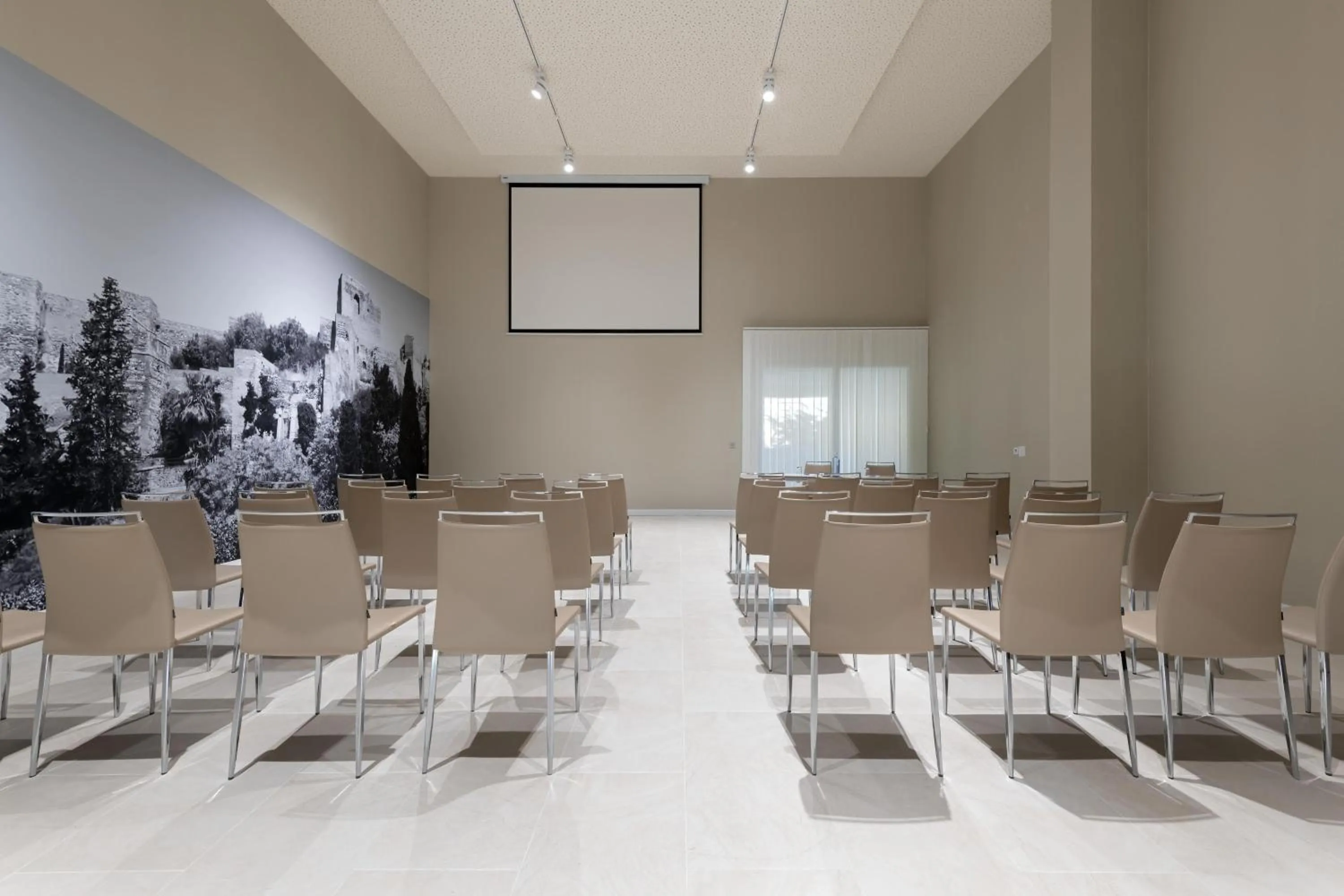 Meeting/conference room in NH Málaga