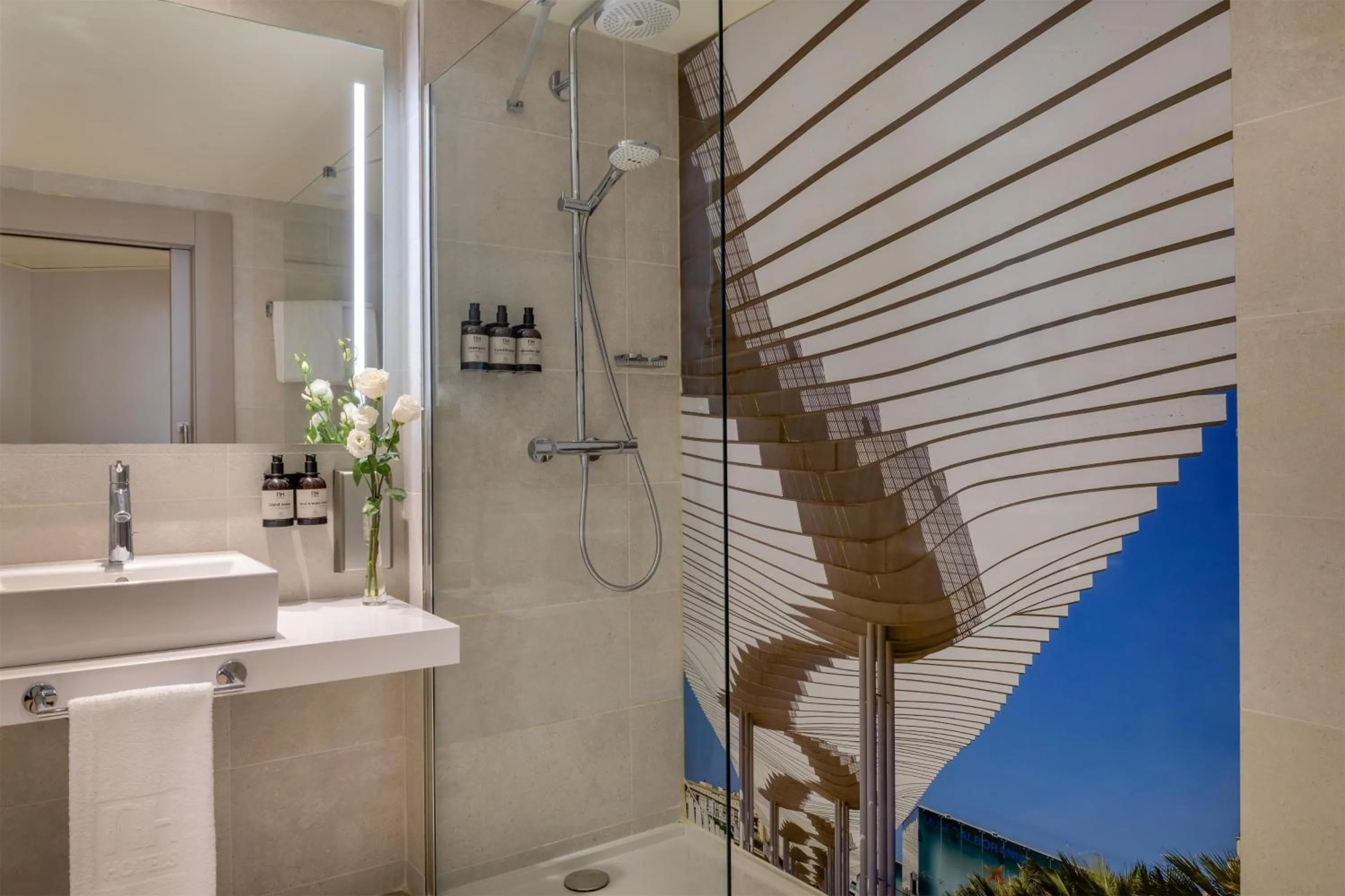 Bedroom in NH Málaga