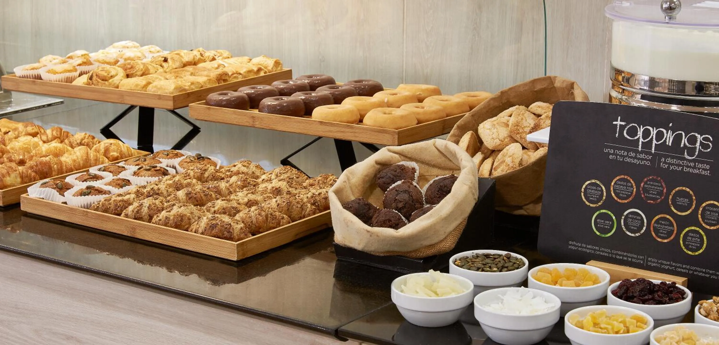 Buffet breakfast in NH Córdoba Califa