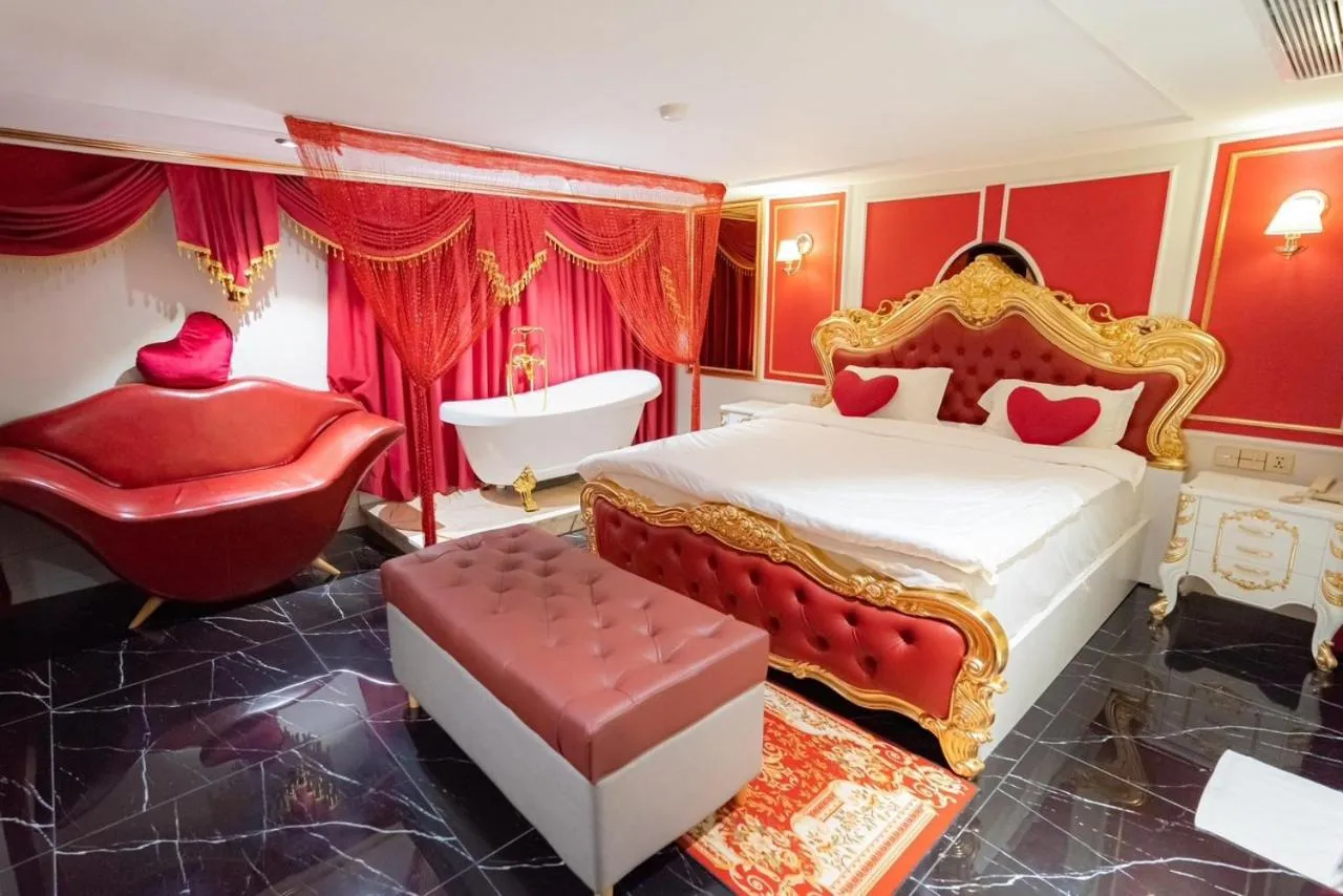 Enjoy Boutique Saigon Hotel