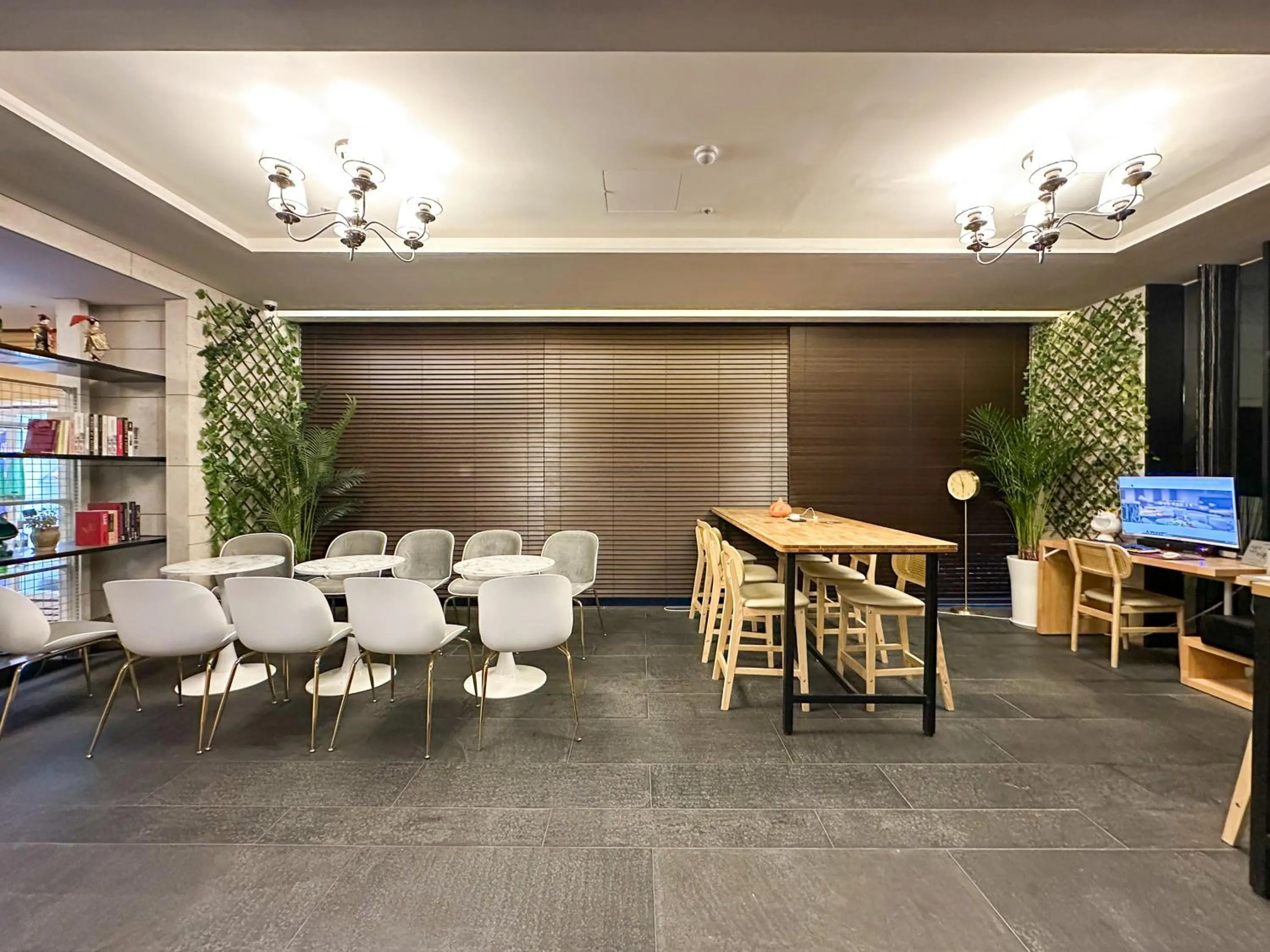 Lobby or reception in Hotel The Designers Incheon