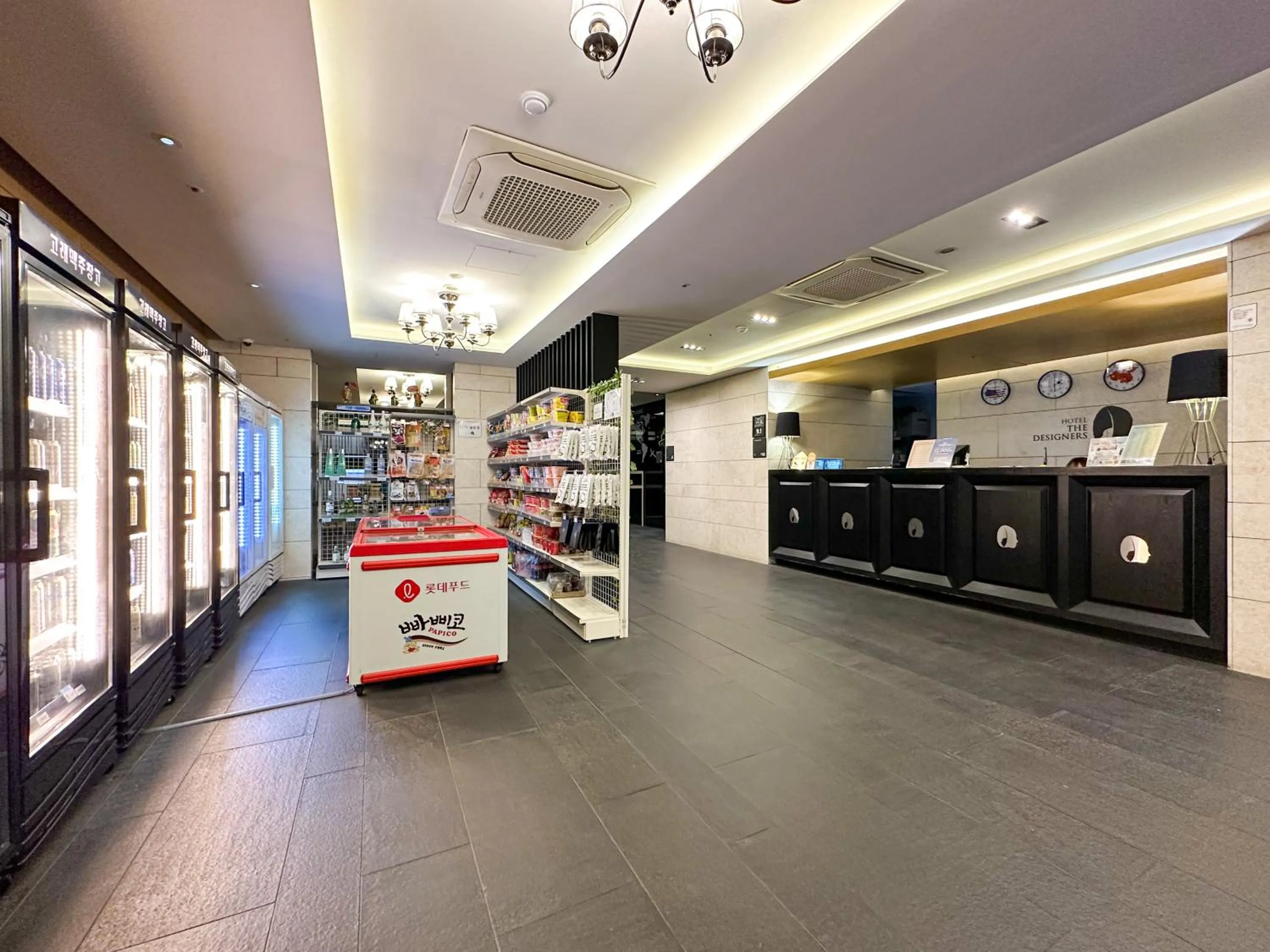 Lobby or reception in Hotel The Designers Incheon