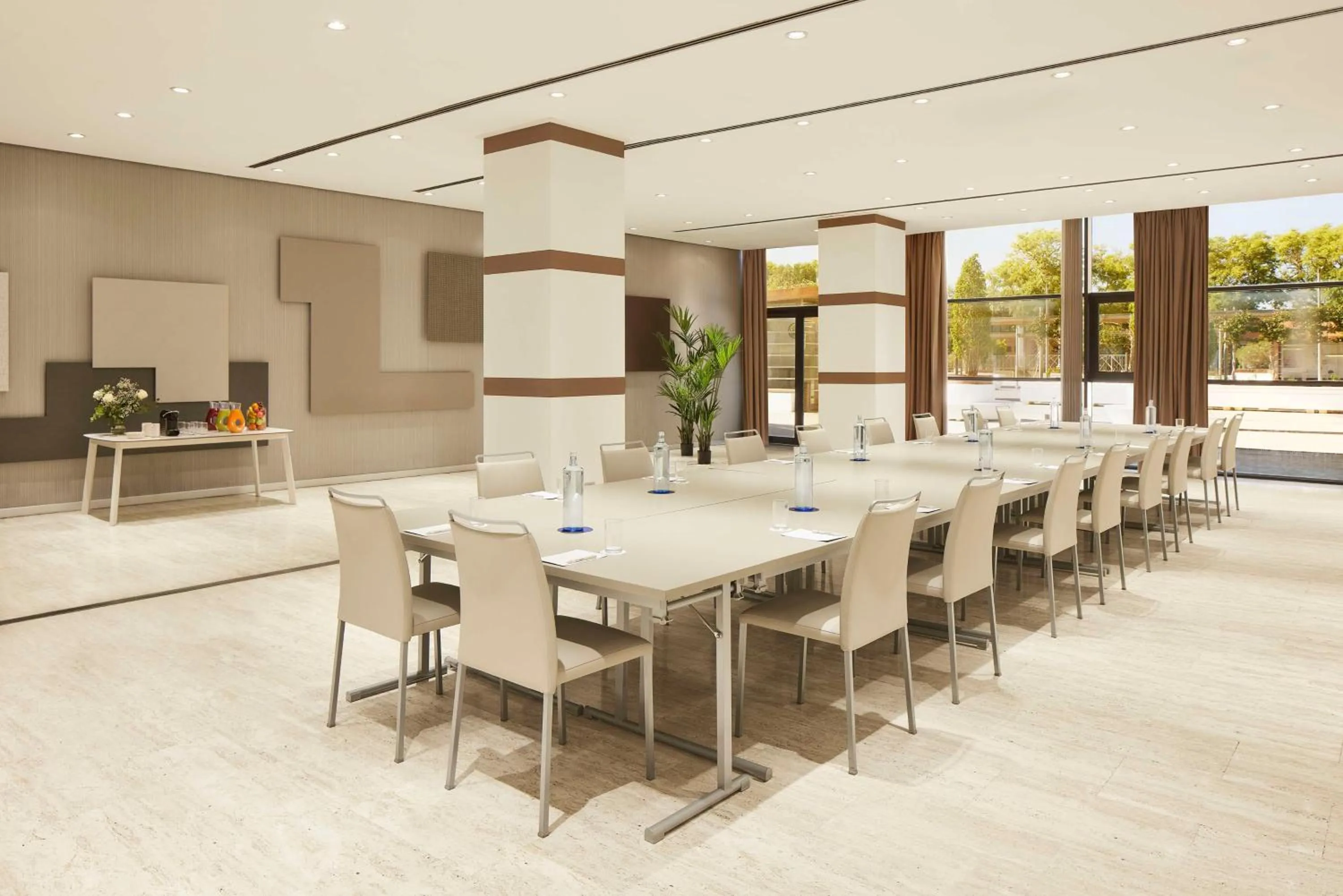 Meeting/conference room in NH Sevilla Plaza de Armas