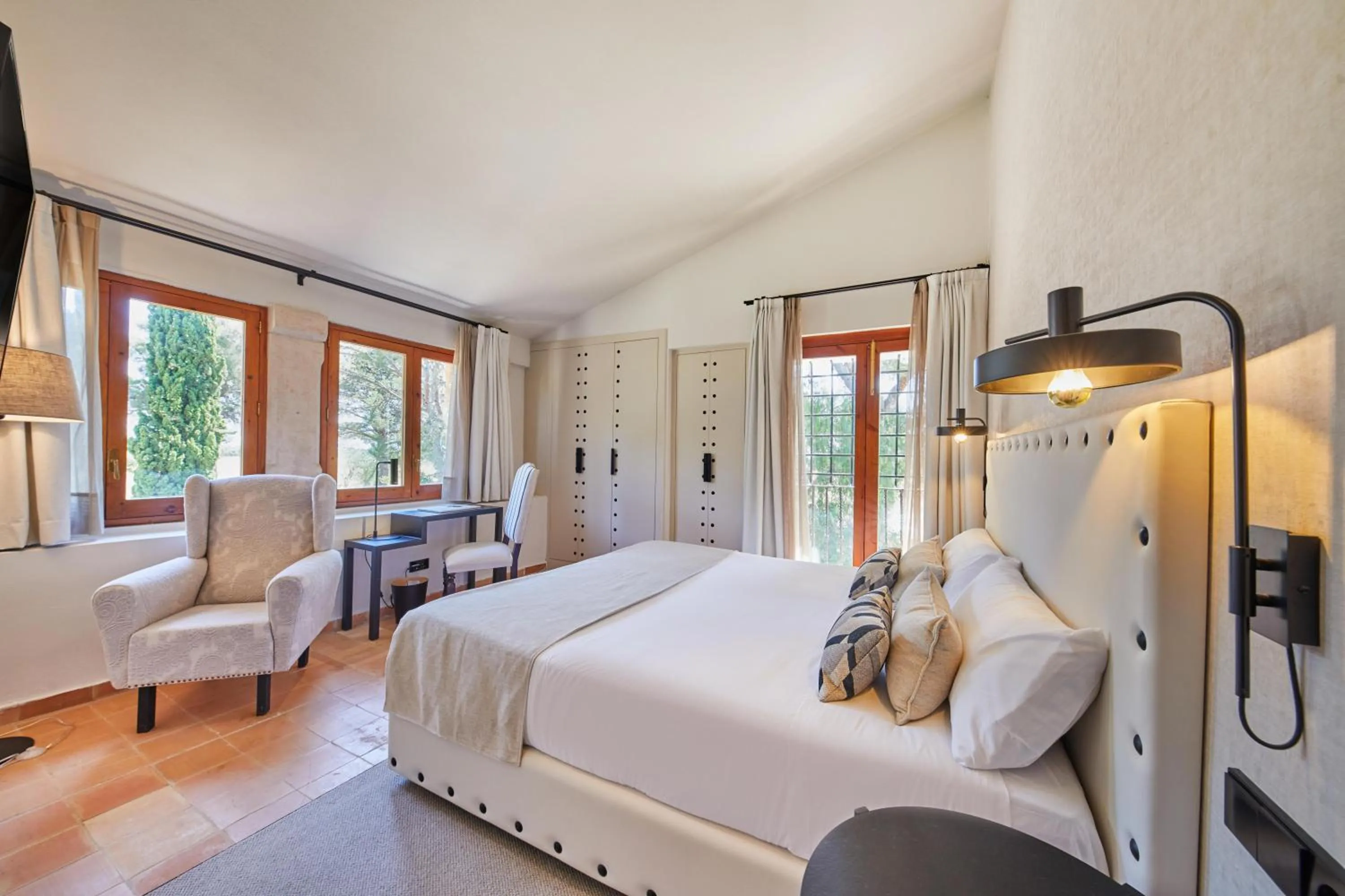 Photo of the whole room, Bed in Virrey Finca Hotel