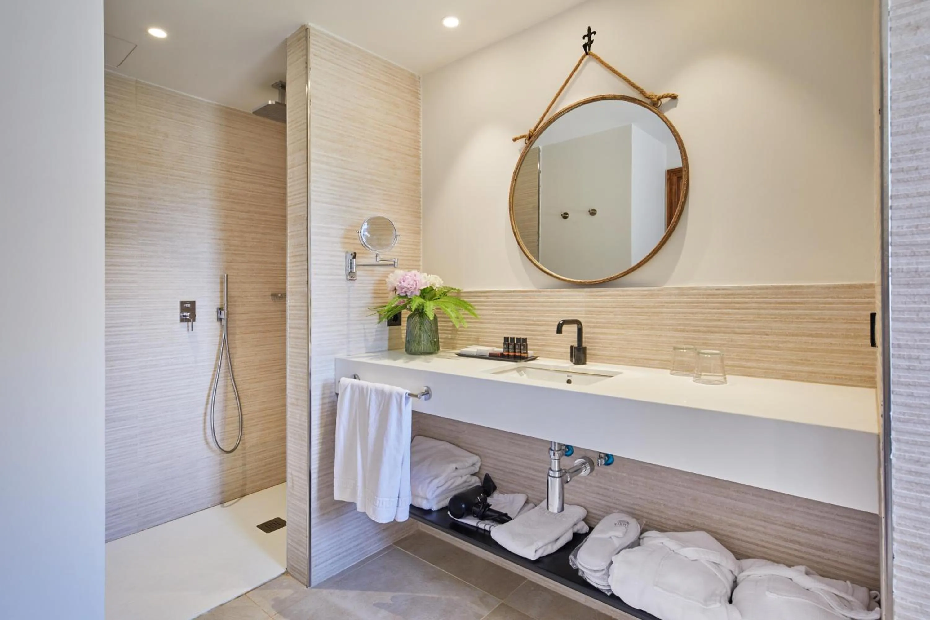 Bathroom in Virrey Finca Hotel