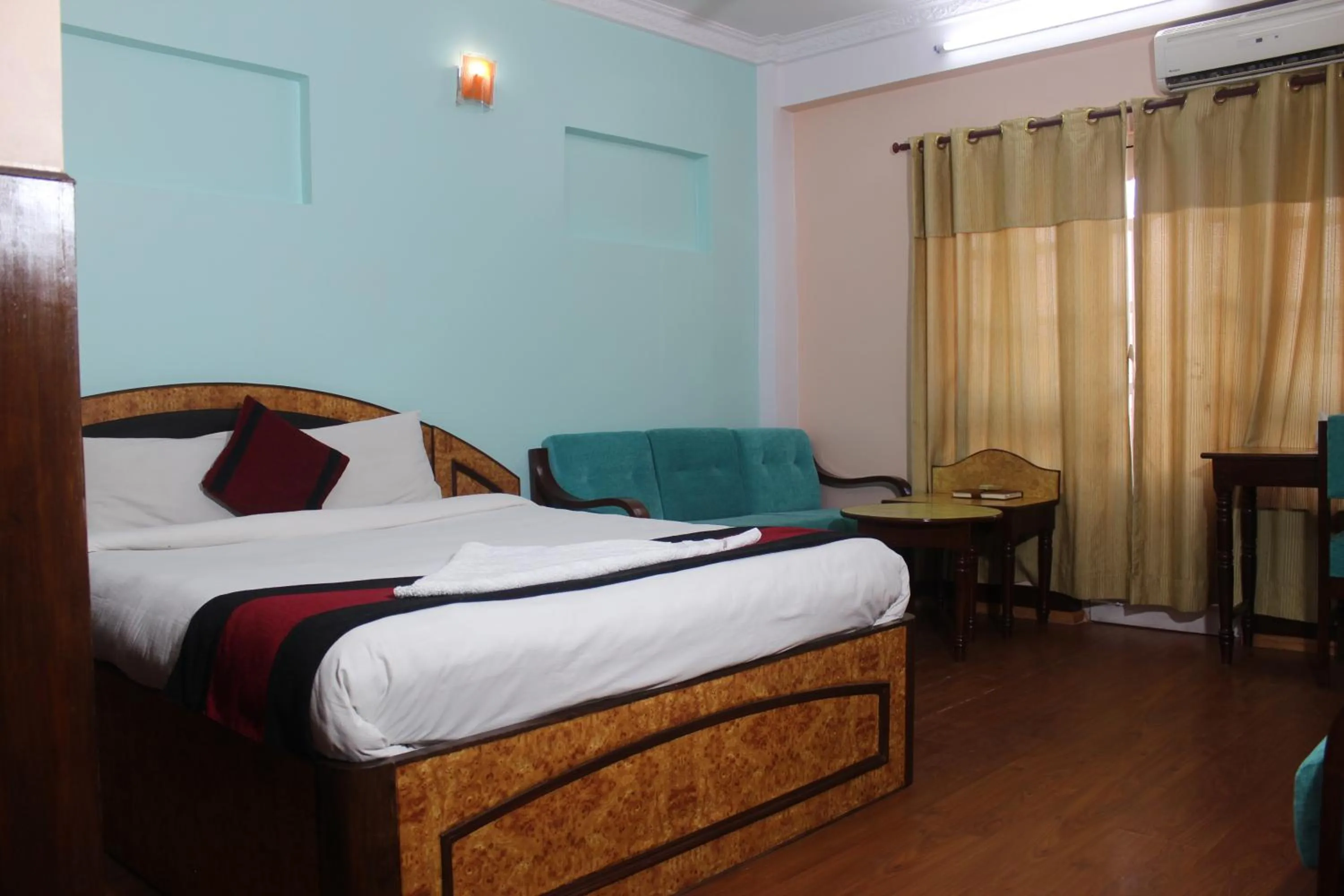 Bed in Hotel Mudkhu Durbar